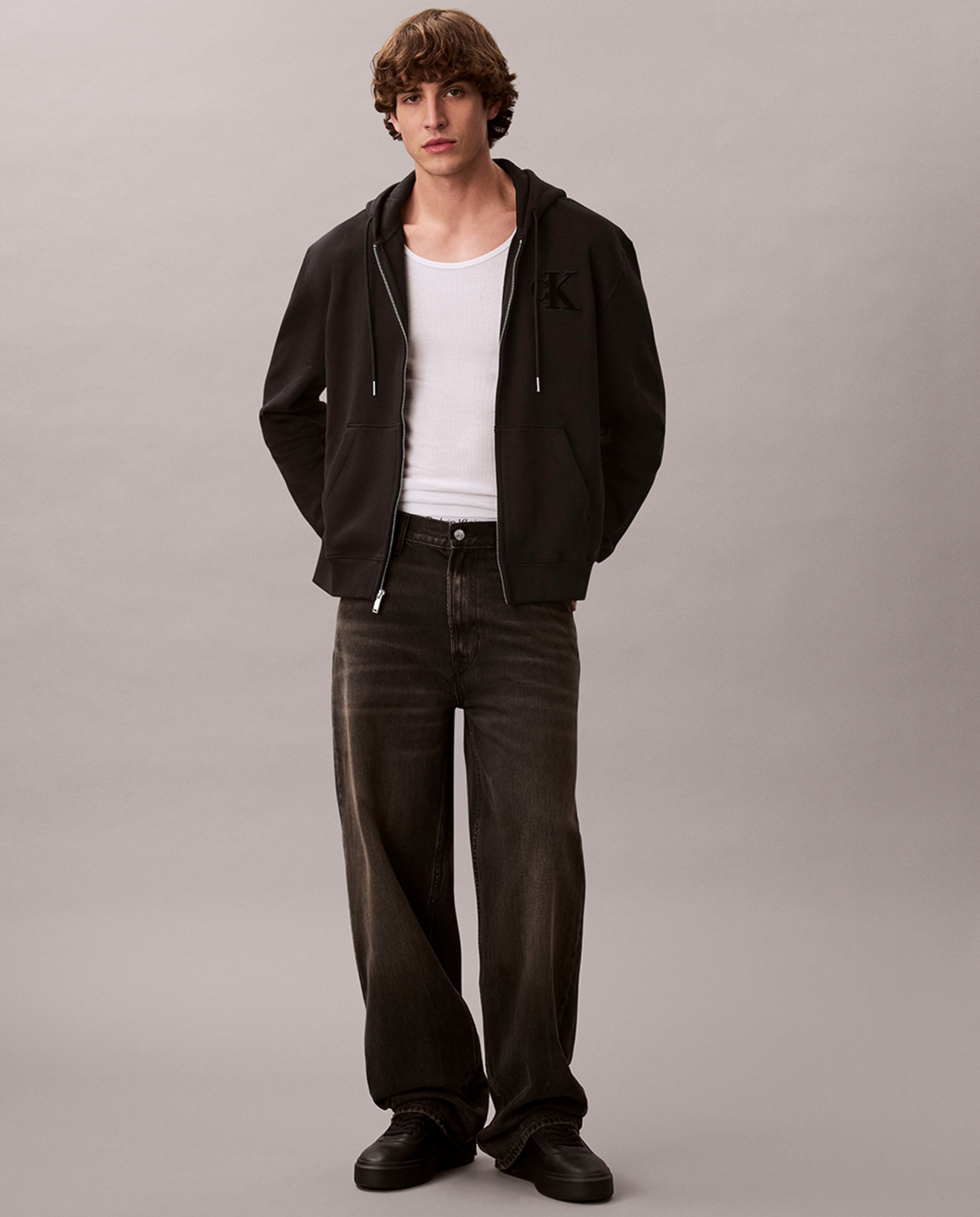 Sweatshirt com Fecho de Correr Preto-6