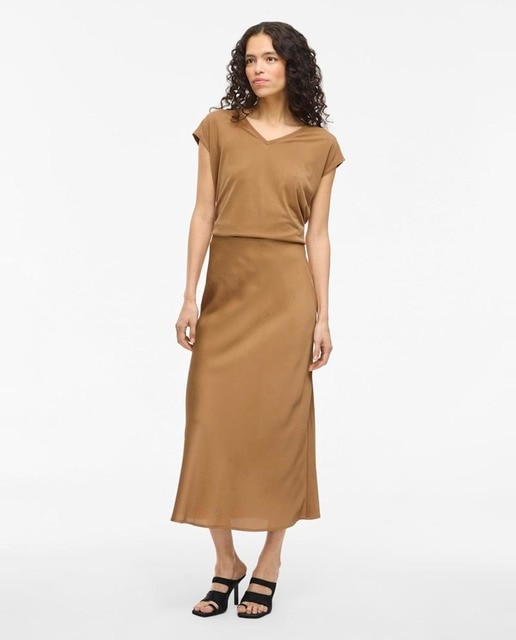 Imagem 0 de Saia Midi Fluida Acetinada