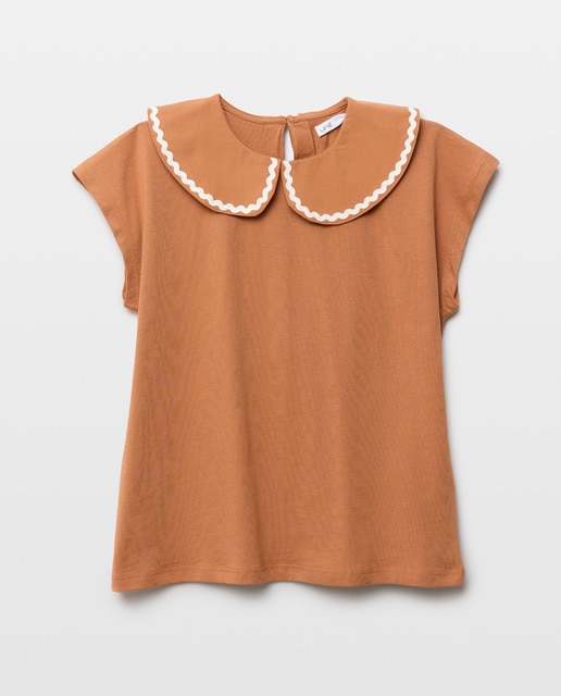 Imagen 0 de Camiseta niña con cuello con picueta