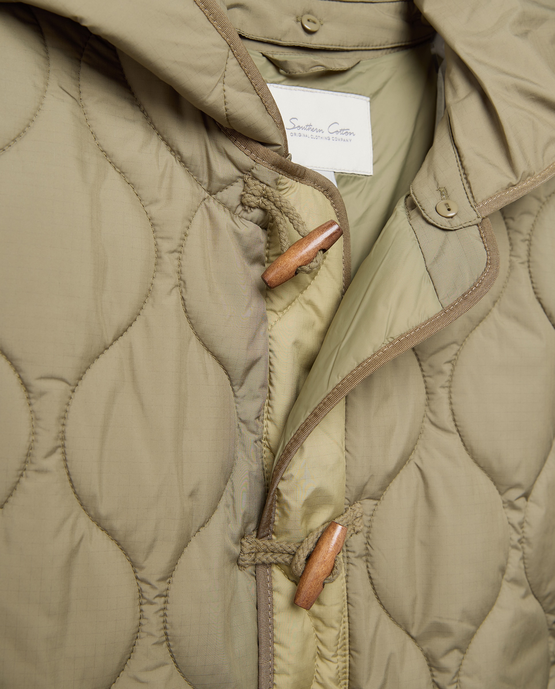 Sobretudo Acolchoado com Fecho de Alamares Verde-flúor-5