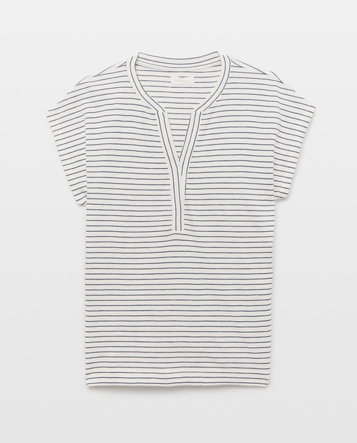 Imagem 0 de T-shirt Básica às Riscas