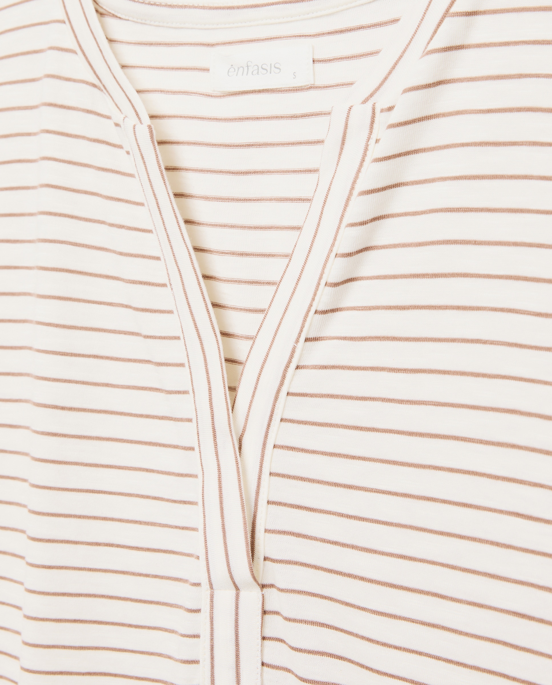 T-shirt Básica às Riscas Camel-5