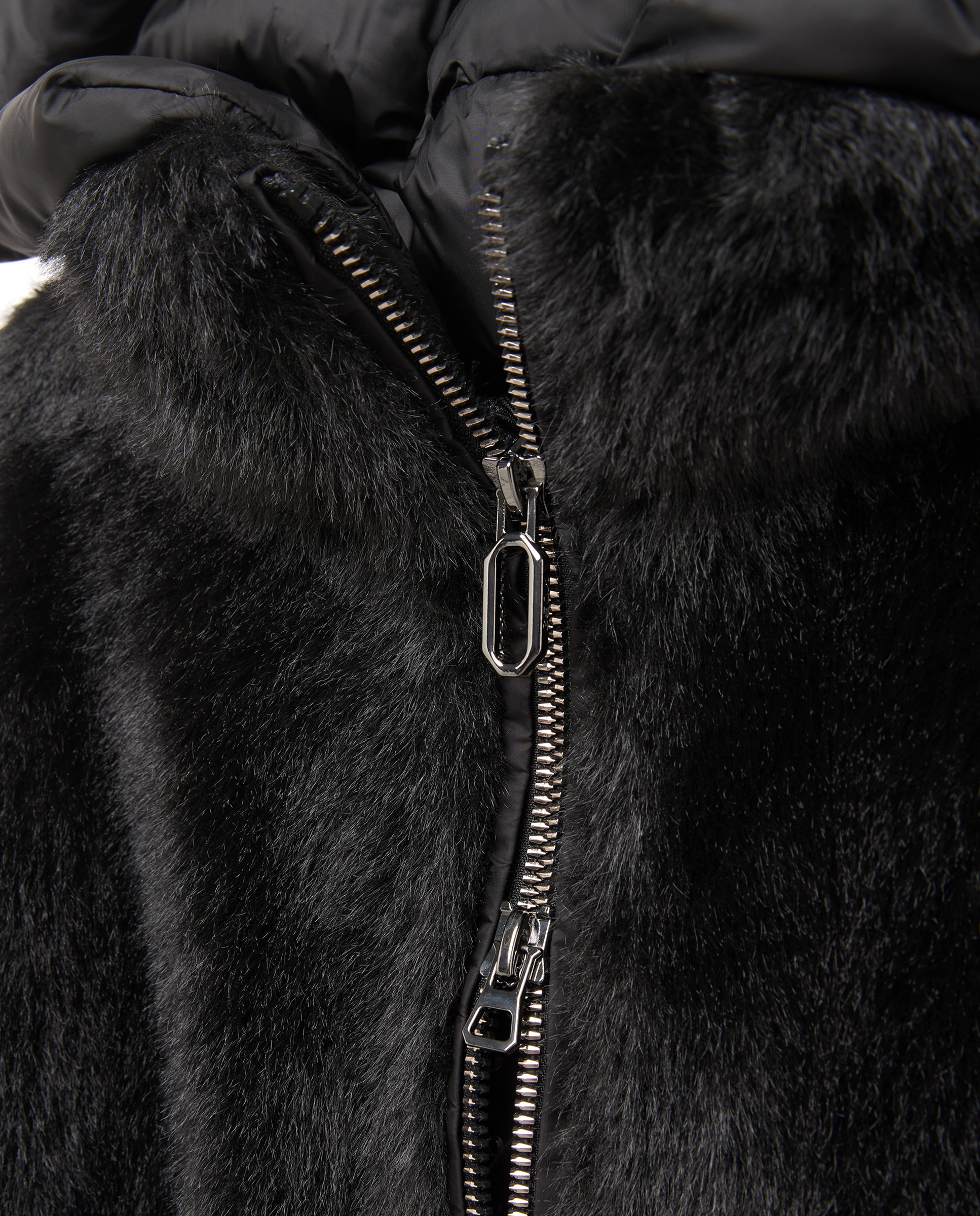 Casaco Oversize com Capuz Acolchoado Desmontável Preto-2