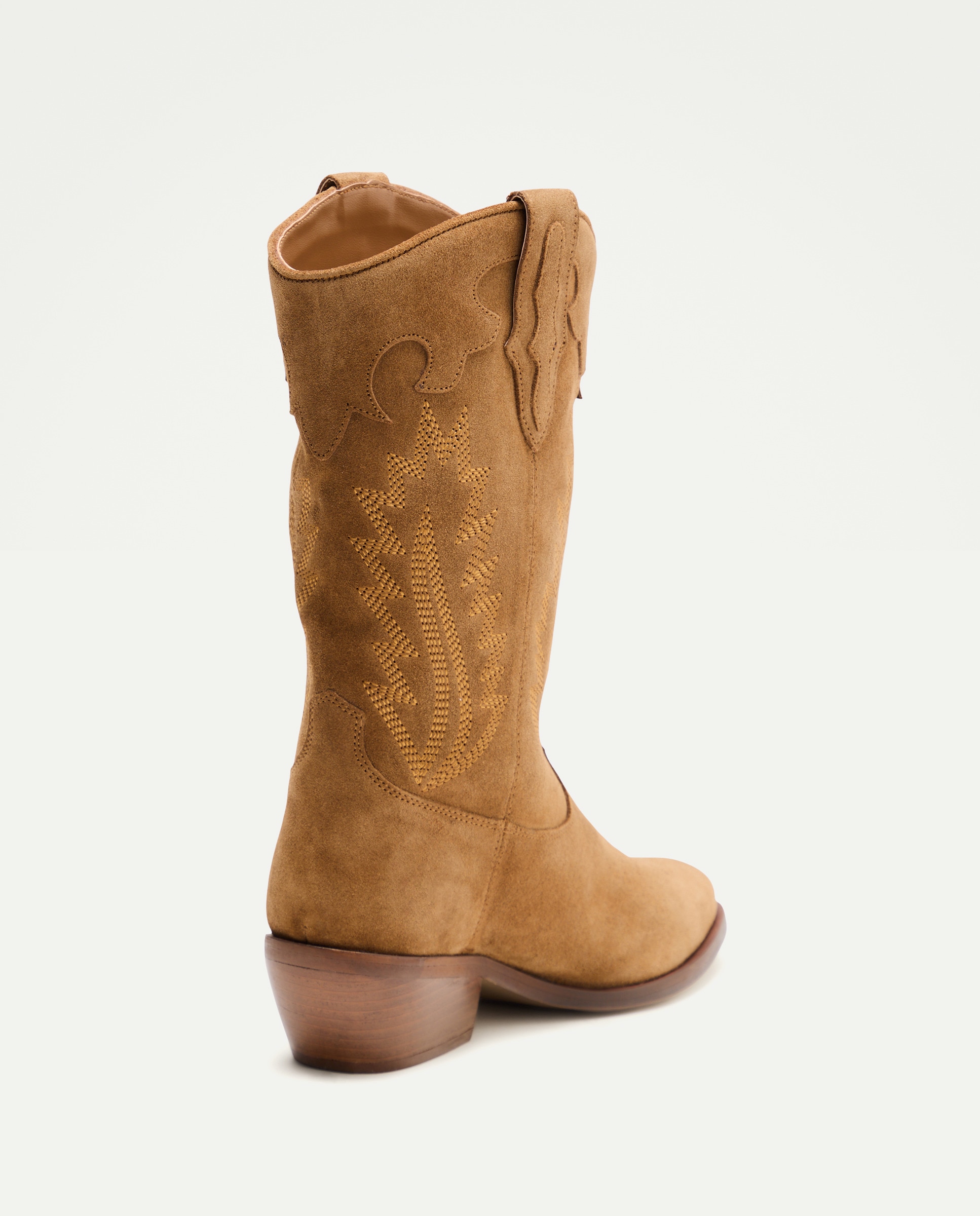 Botas em Pele com Bordados em Contraste Castanho-3