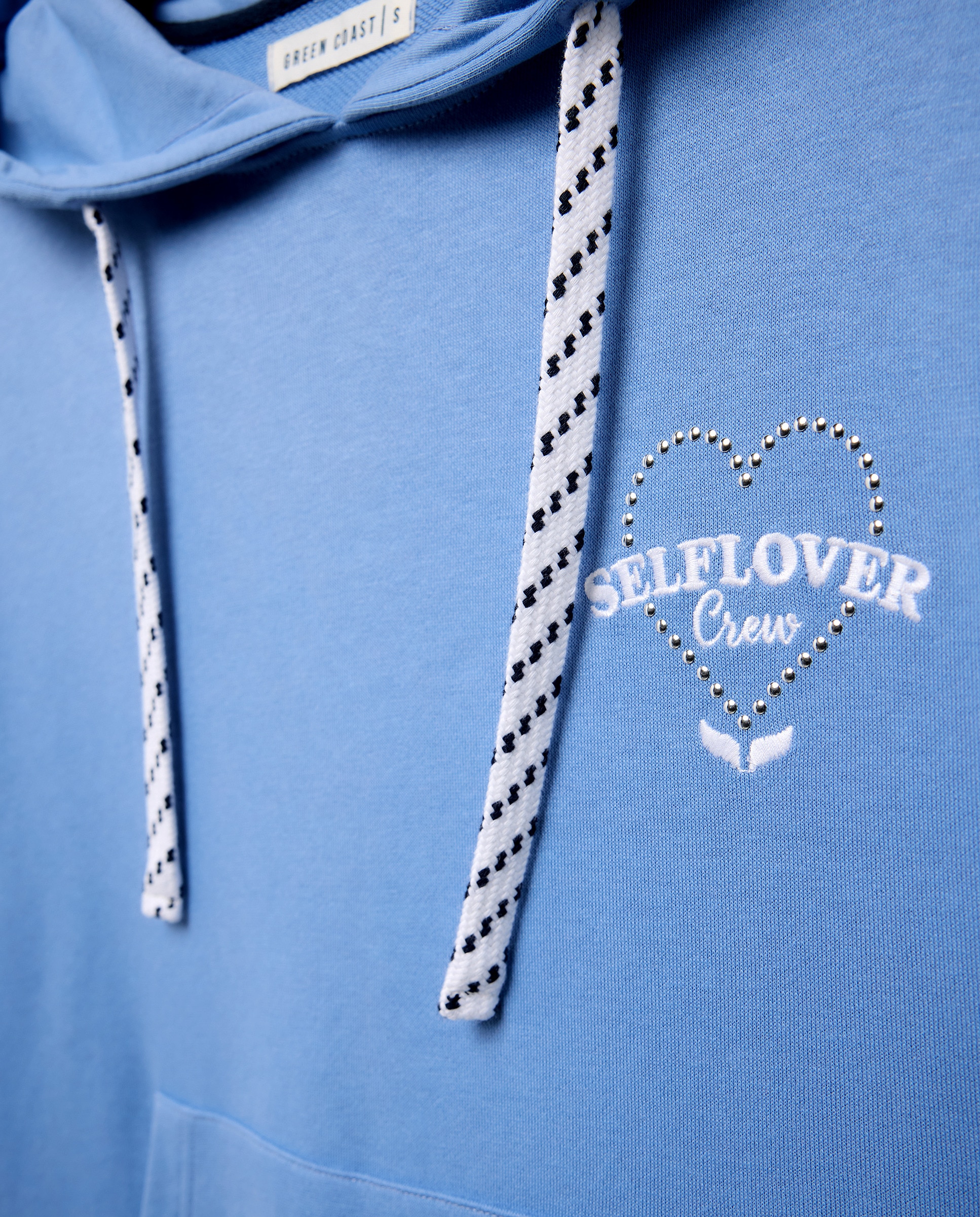 Sweatshirt com Capuz Fechado e Bordado Azul-6