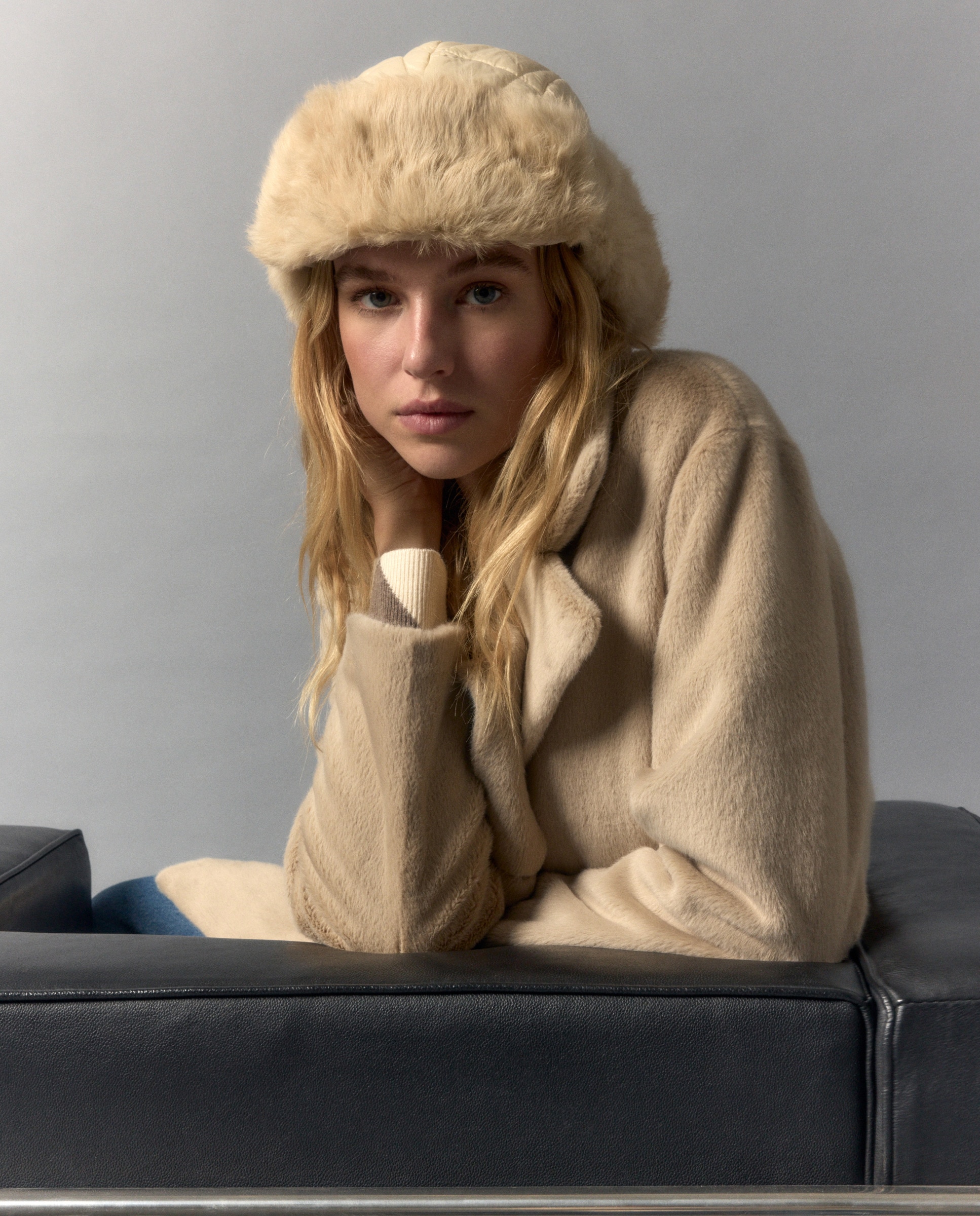 Gorro de Nylon com Pelo 120 Cru-4