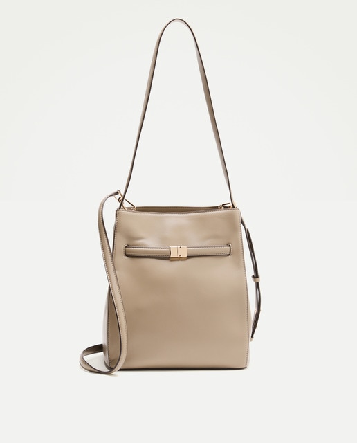 Imagem 0 de Mala Hobo em Pele com Fecho Metálico