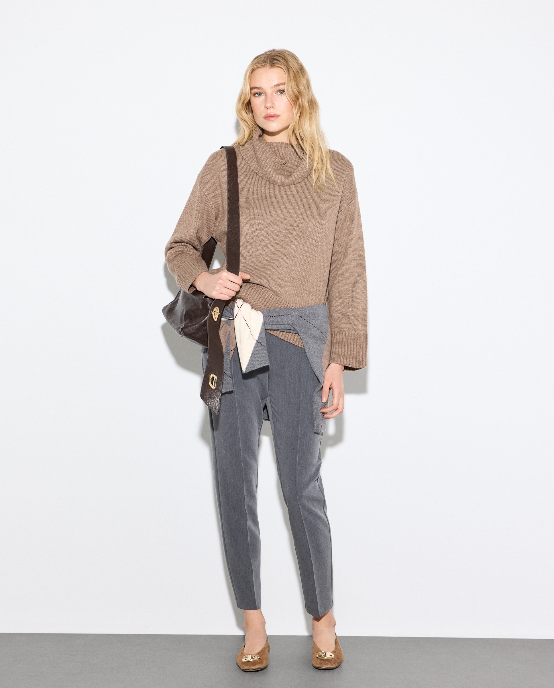 Calças Lisas Semi Skinny com Fecho de Correr 830 Antracite-1