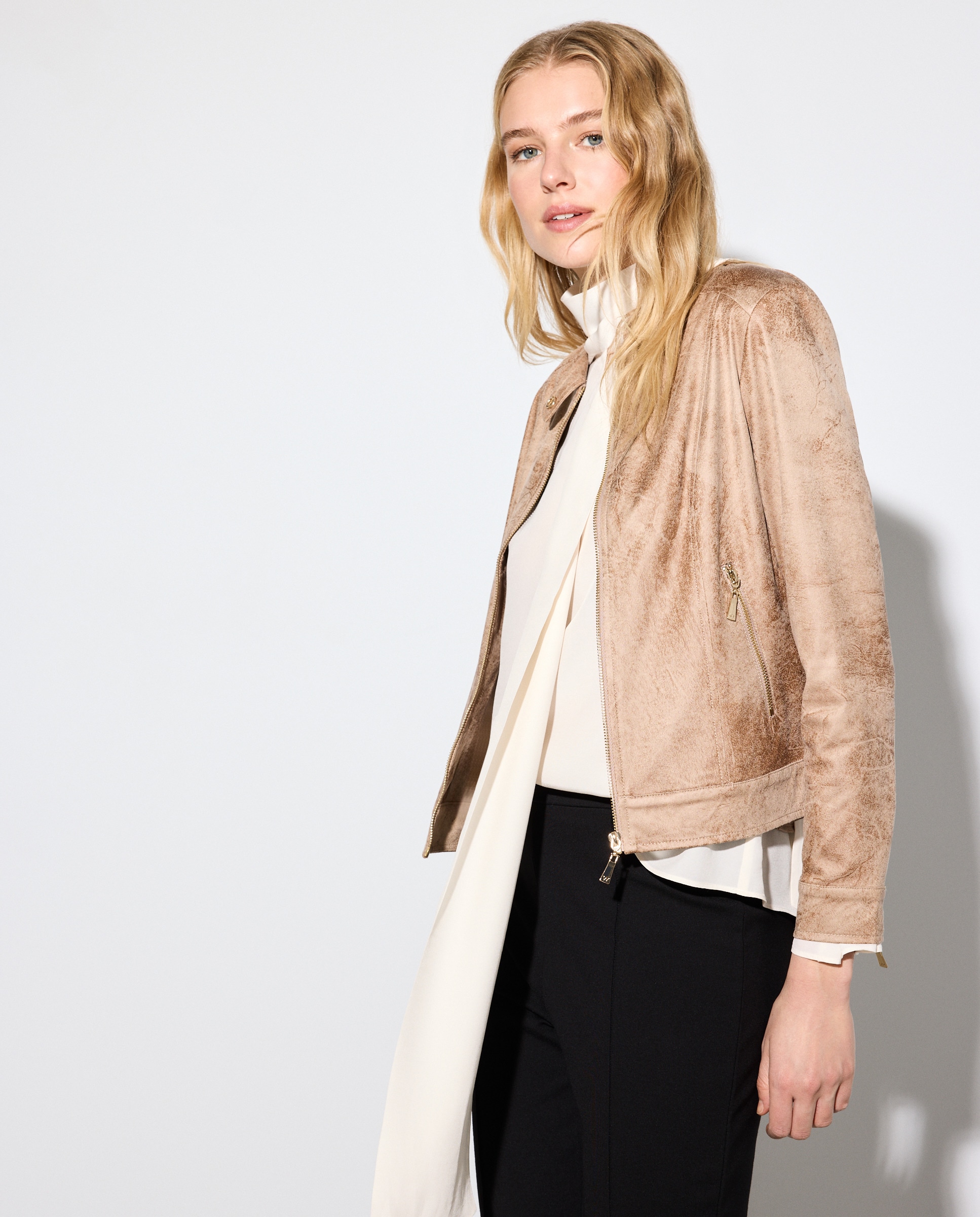 Blusão de Camurcina com Lavagem Bege-1