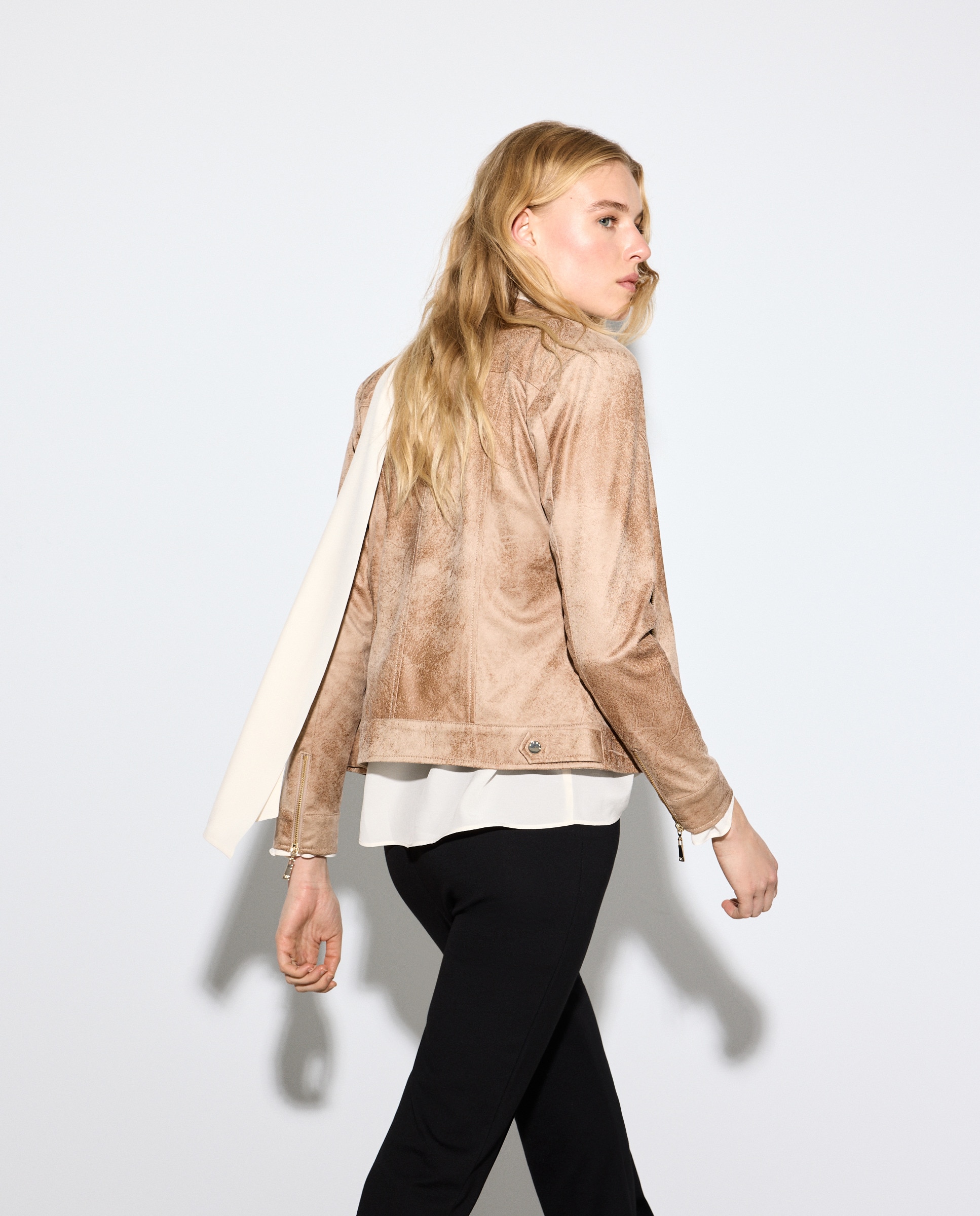Blusão de Camurcina com Lavagem Bege-3