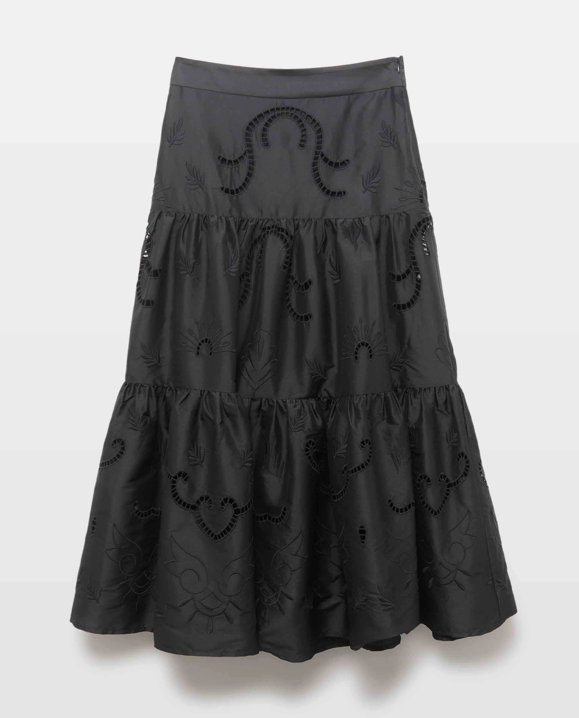 Saia Midi Bordada com Tafetá Preto-4