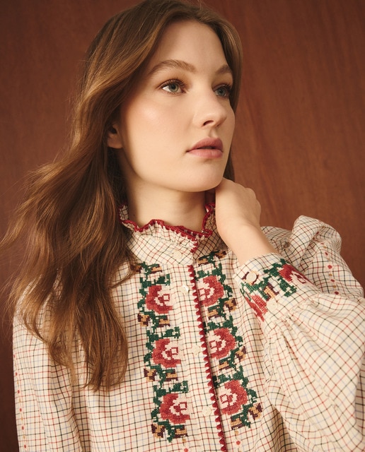 Imagem 0 de Blusa com Estampado Floral e aos Quadrados