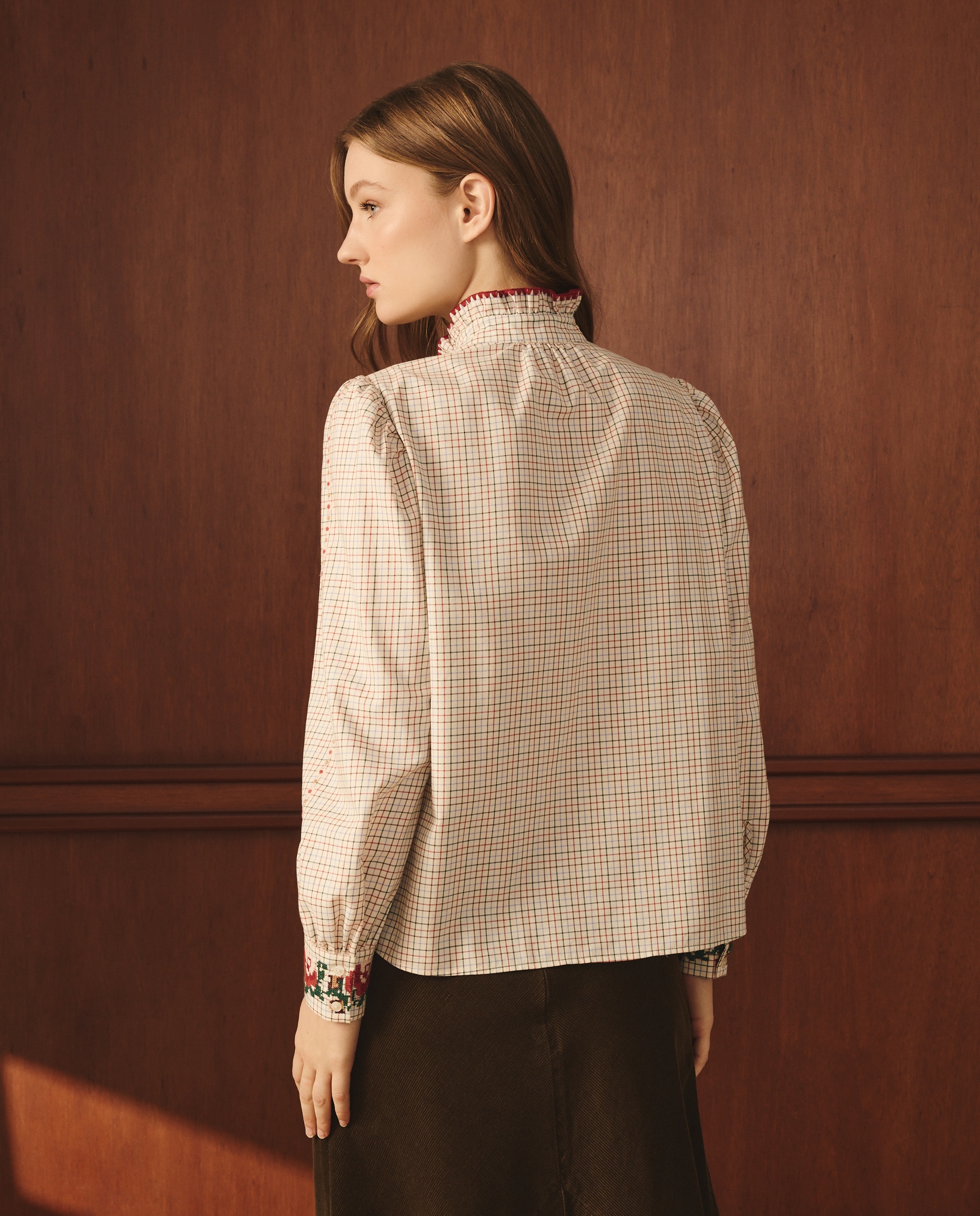 Blusa com Estampado Floral e aos Quadrados Branco-4