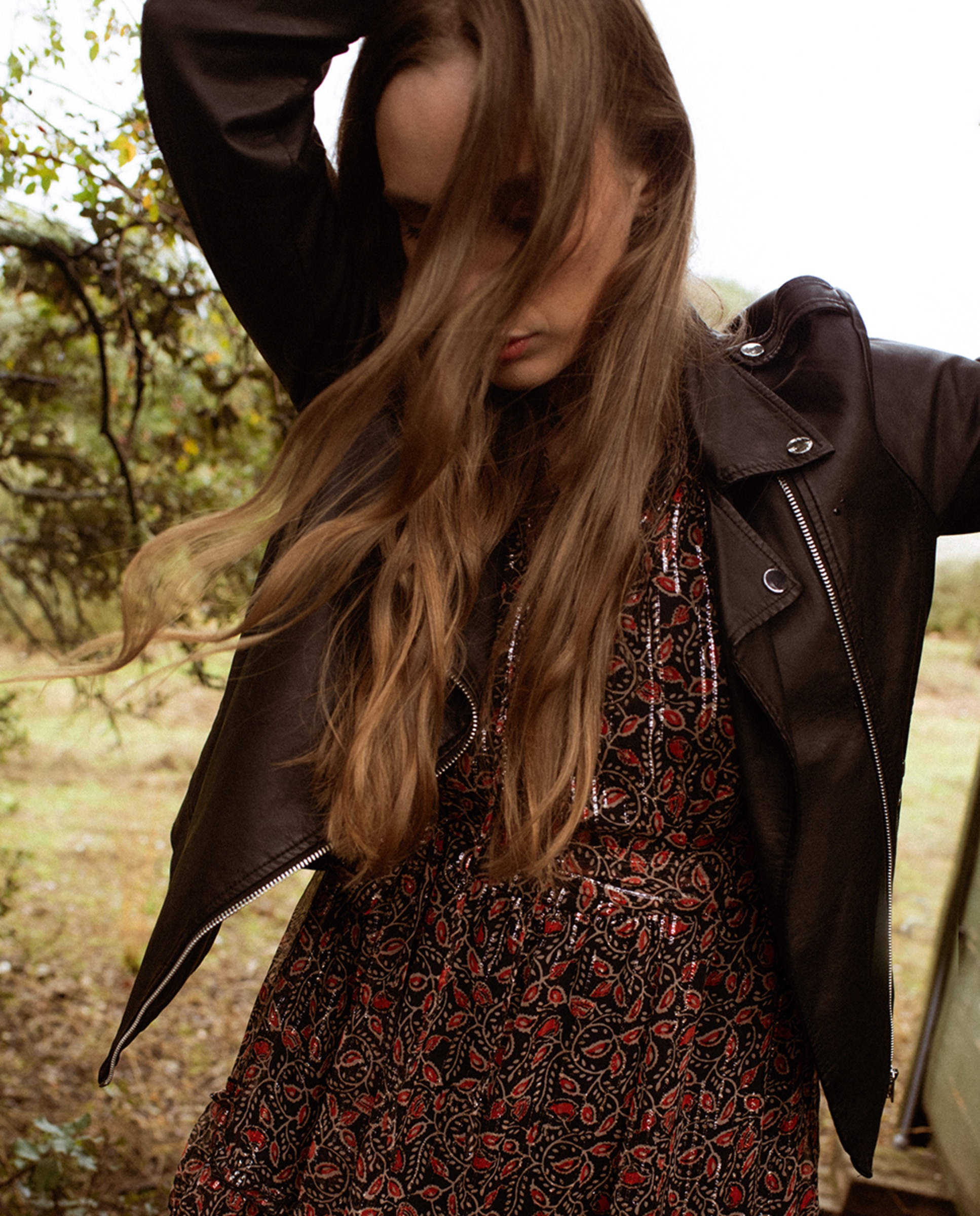 Blusão em Polipele de Manga Comprida com Fecho de Correr Preto-11