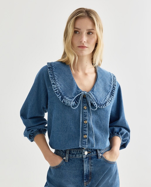 Imagen 0 de Blusa de mujer denim con cuello bobo