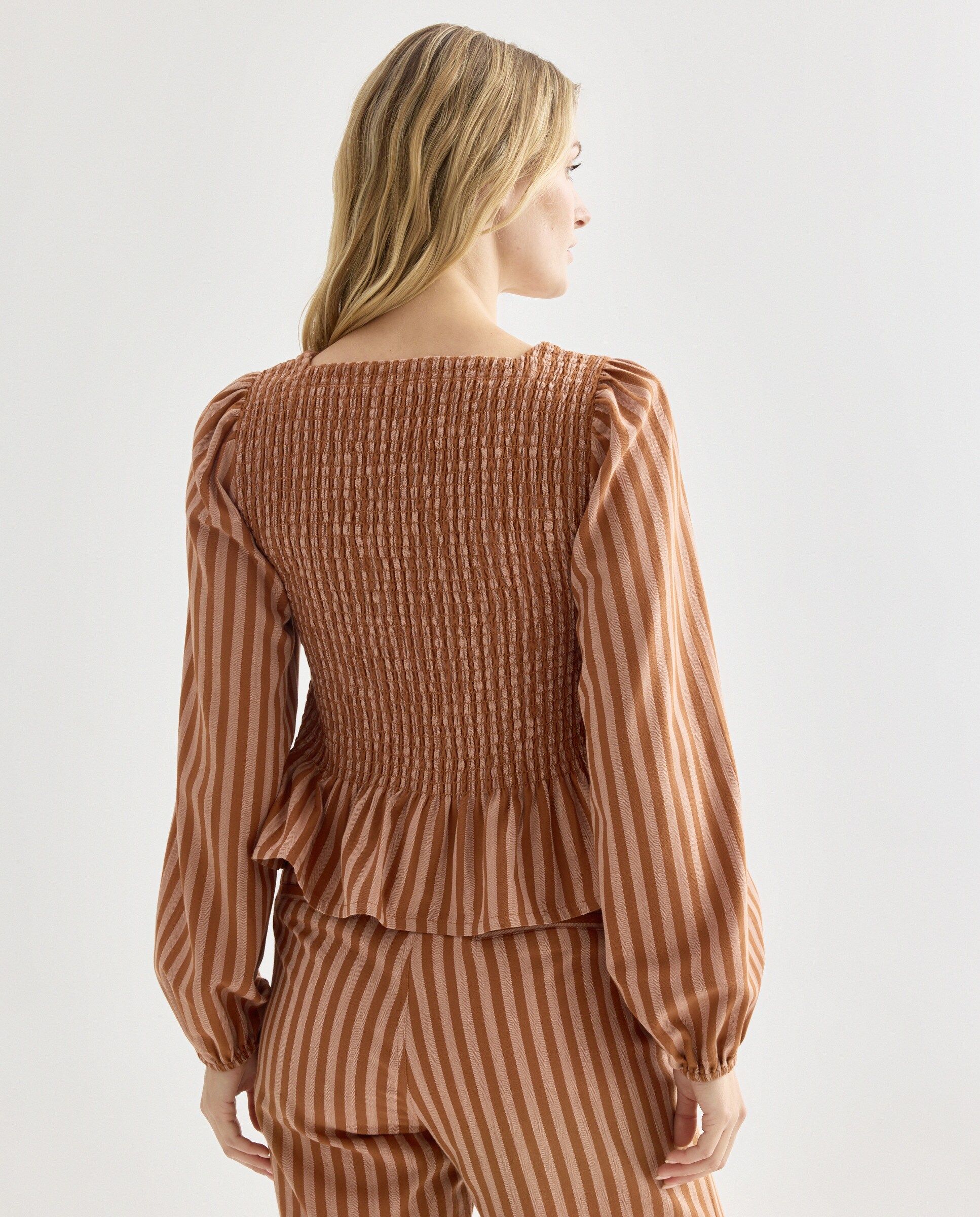 Blusa de mujer fruncida de rayas total look Marrón-3