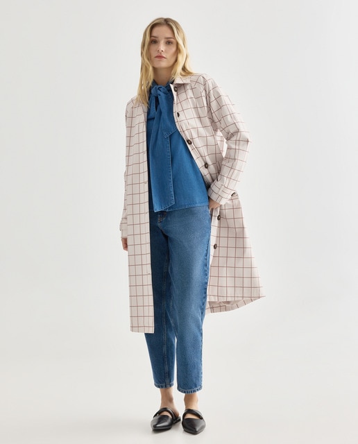 Imagen 0 de Gabardina larga de mujer de cuadros