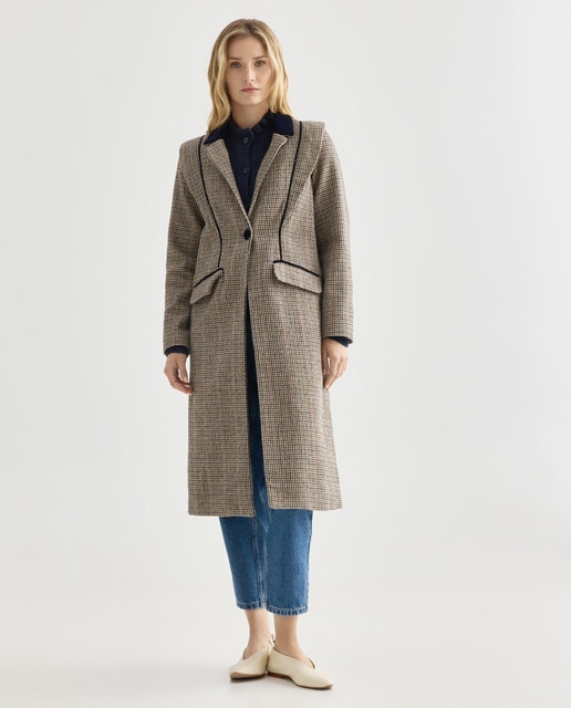 Imagen 0 de Abrigo de paño de mujer detalles terciopelo