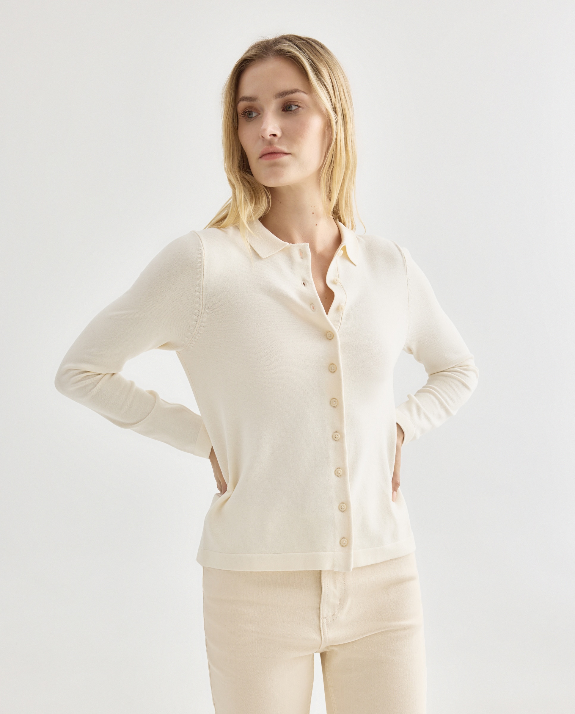 Cárdigan de mujer básico cuello polo 120 Crudo-1
