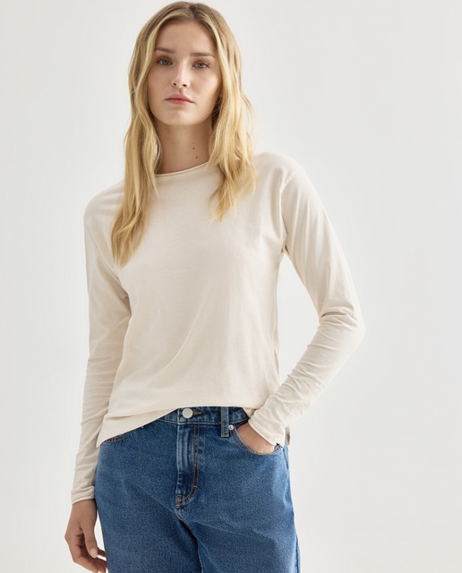 Imagen 0 de Camiseta básica de mujer cuello caja