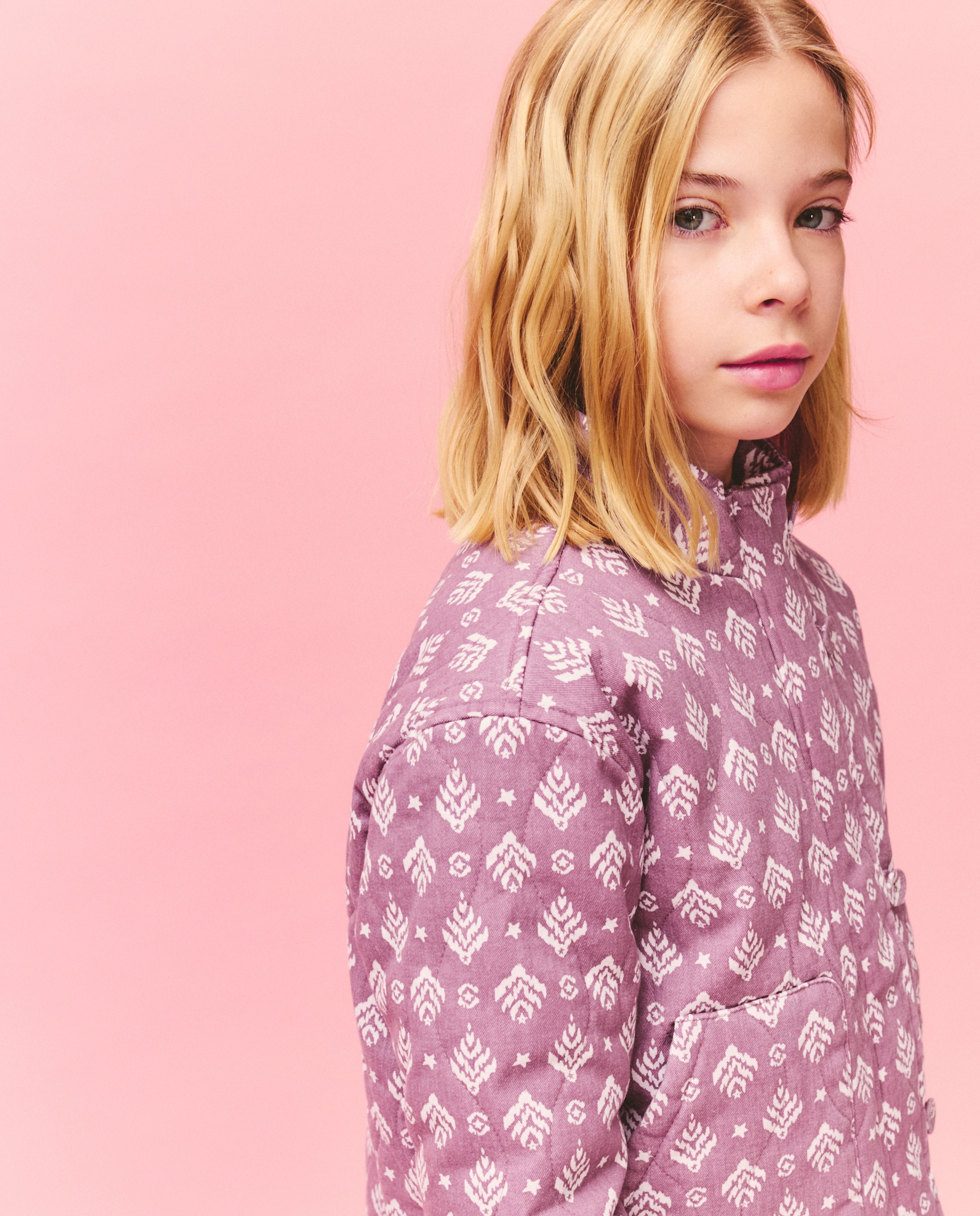 Casaco Acolchoado Quilted aos Losangos Estampado Rosa-4