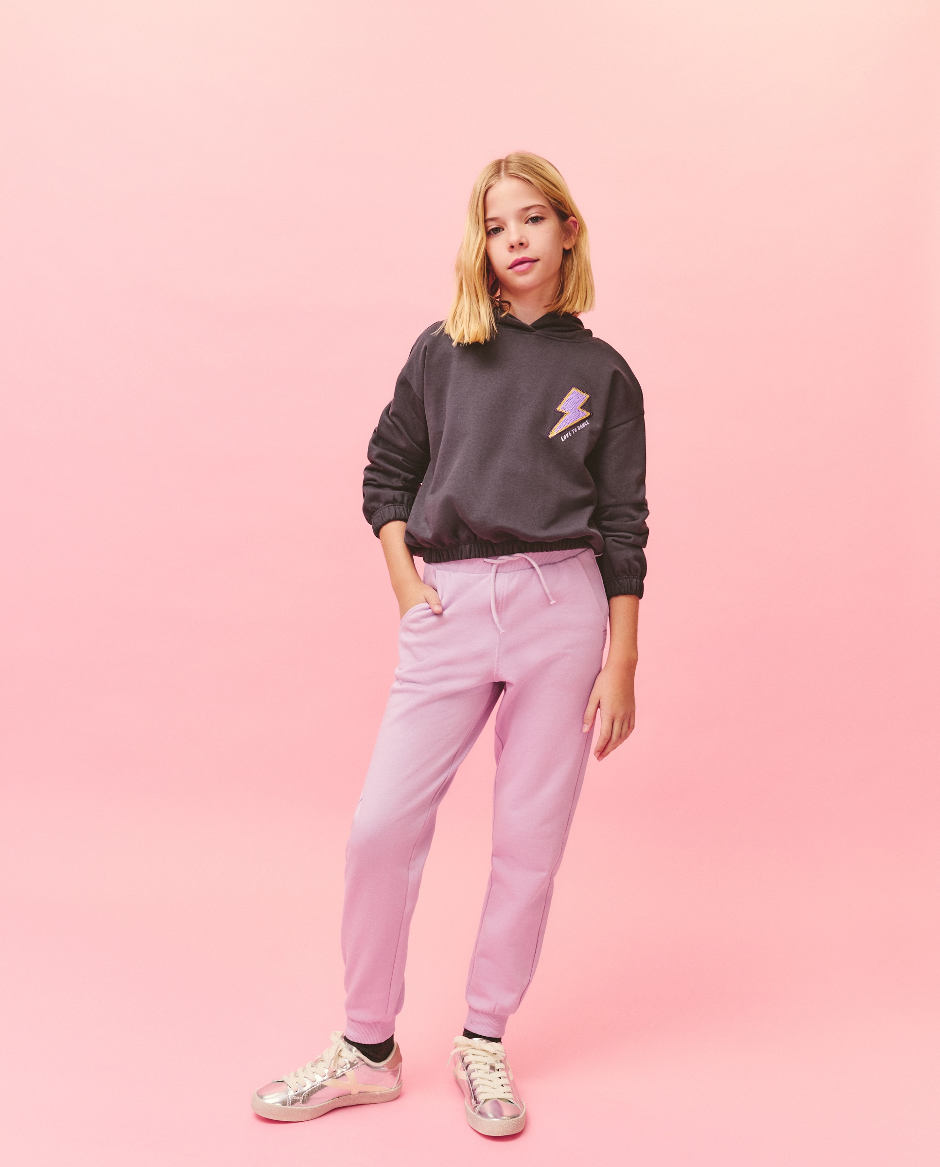 Sweatshirt com Capuz e Lantejoulas 830 Antracite-2