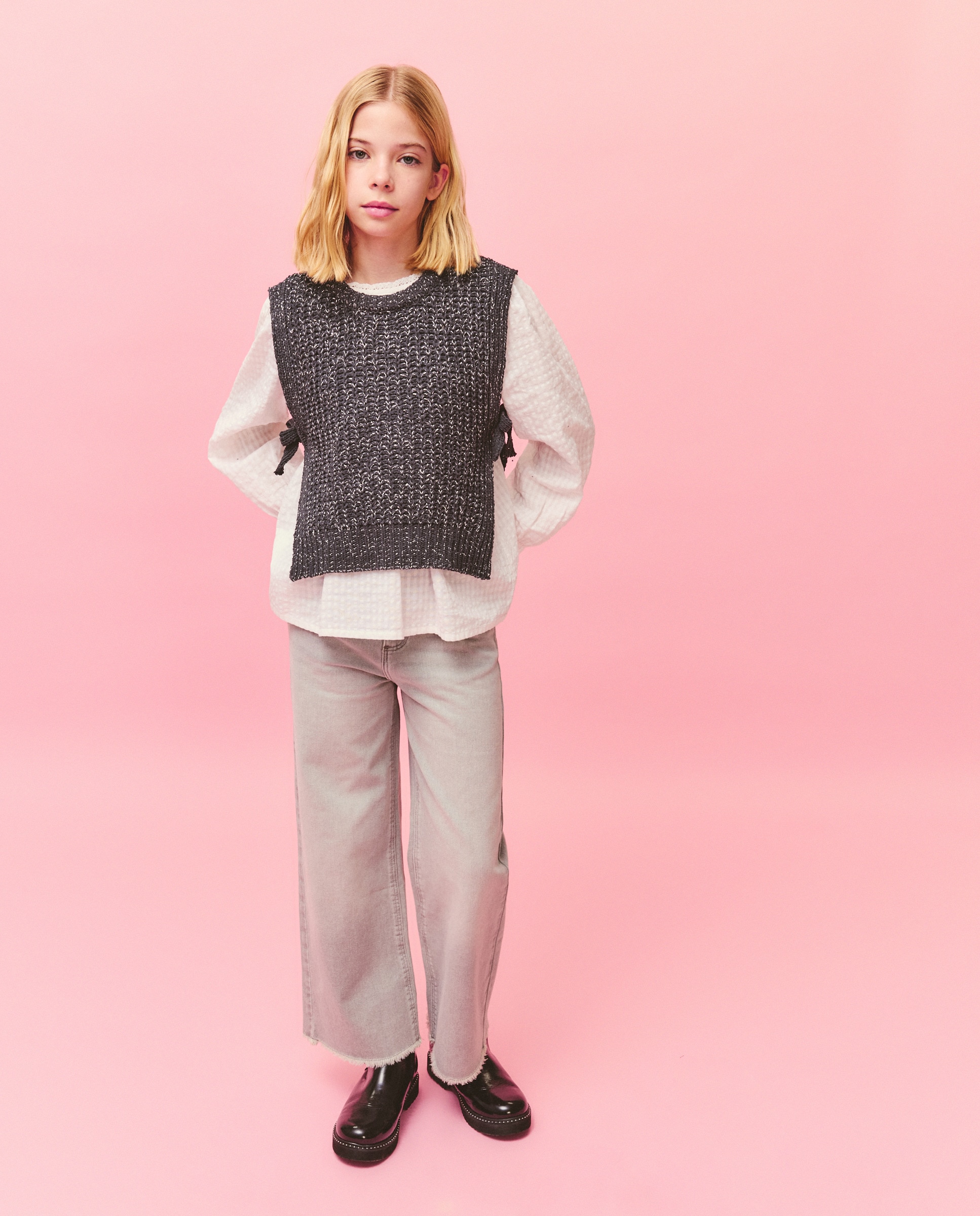Colete de Tricot Chenille com Fio Metalizado e Laços Laterais Kids El Corte Inglés Chumbo-2