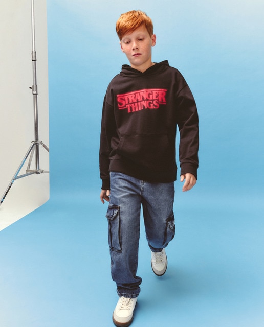 Imagem 0 de Sweatshirt Fechada com Capuz Stranger Things