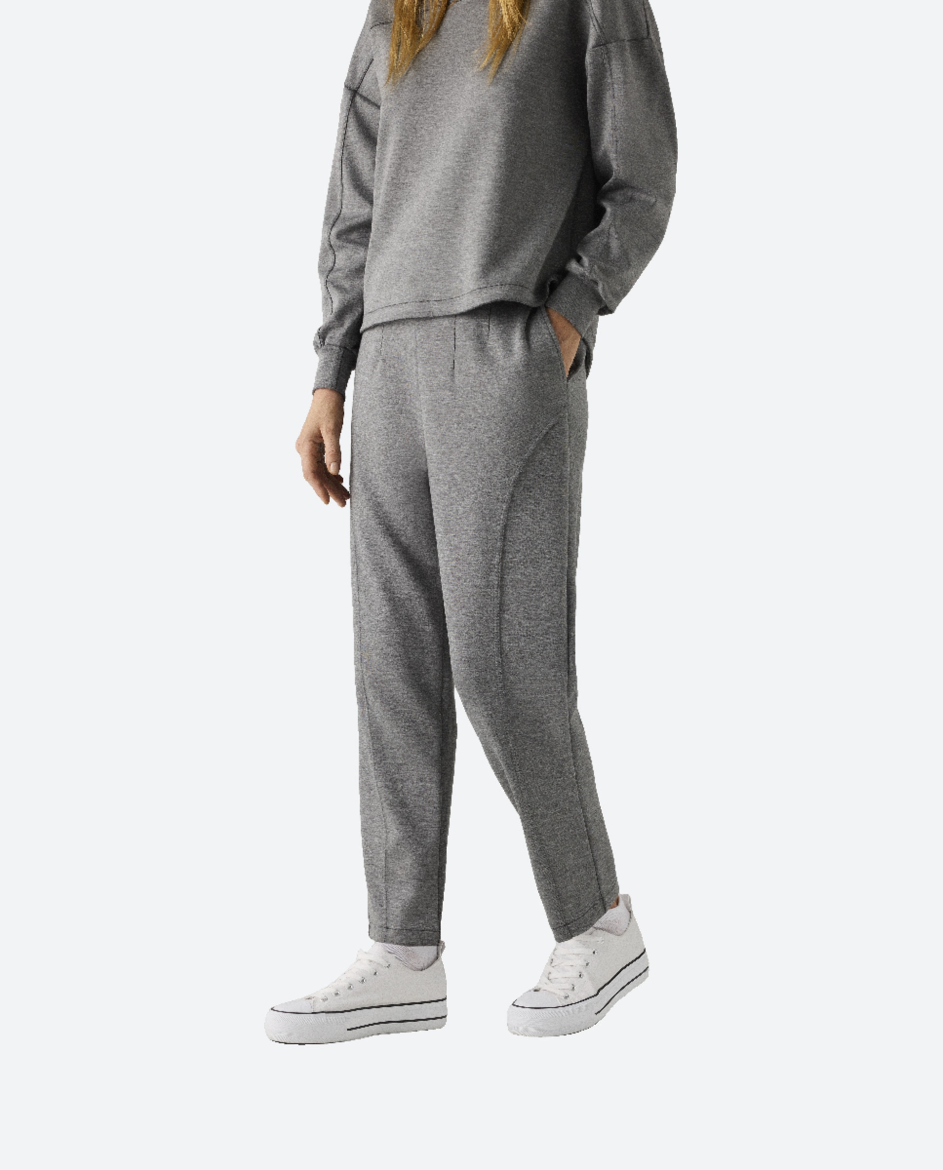 Imagen 0 de Pantalón de mujer estilo jogger liso