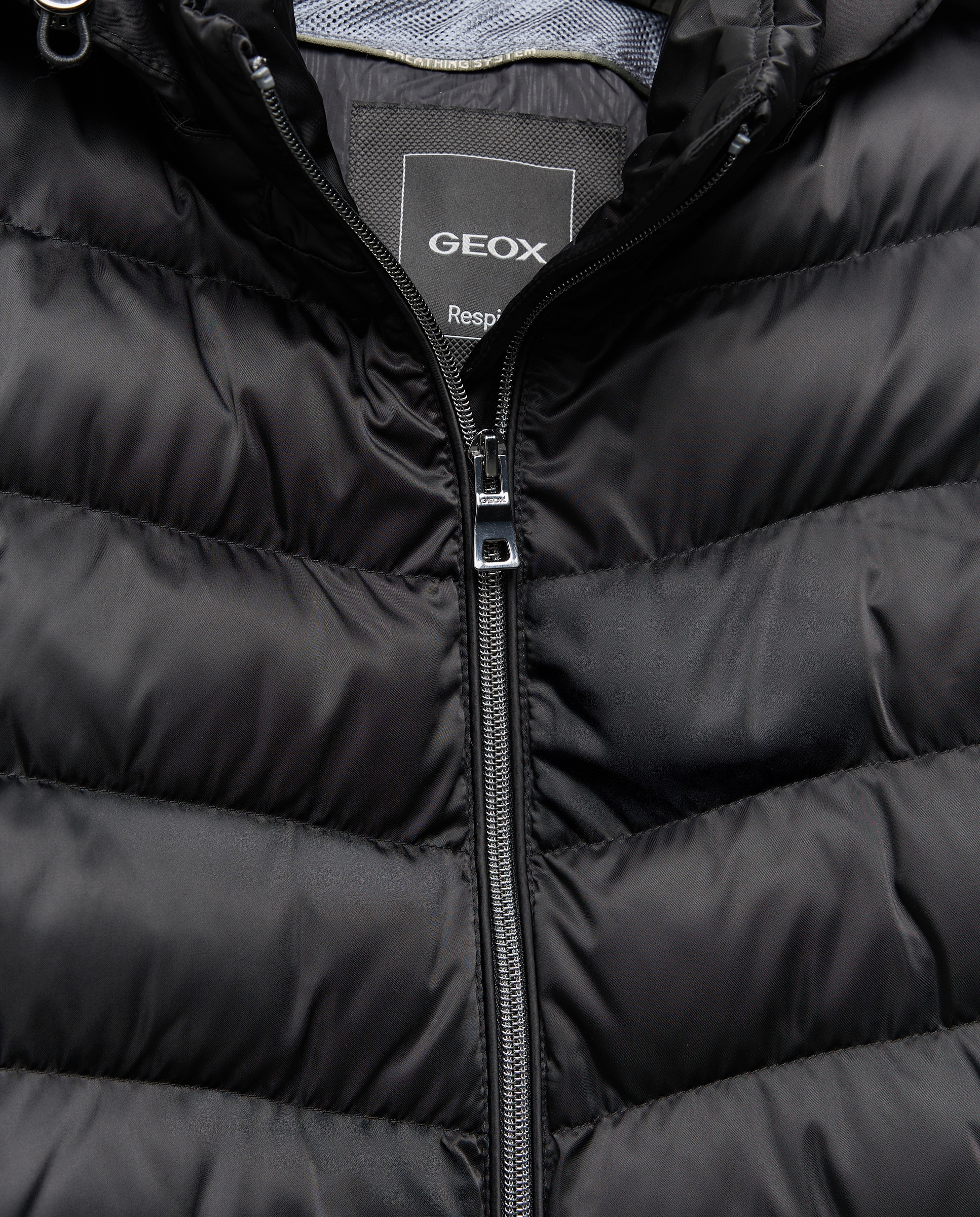 Casaco Comprido com Capuz Desmontável Preto-2