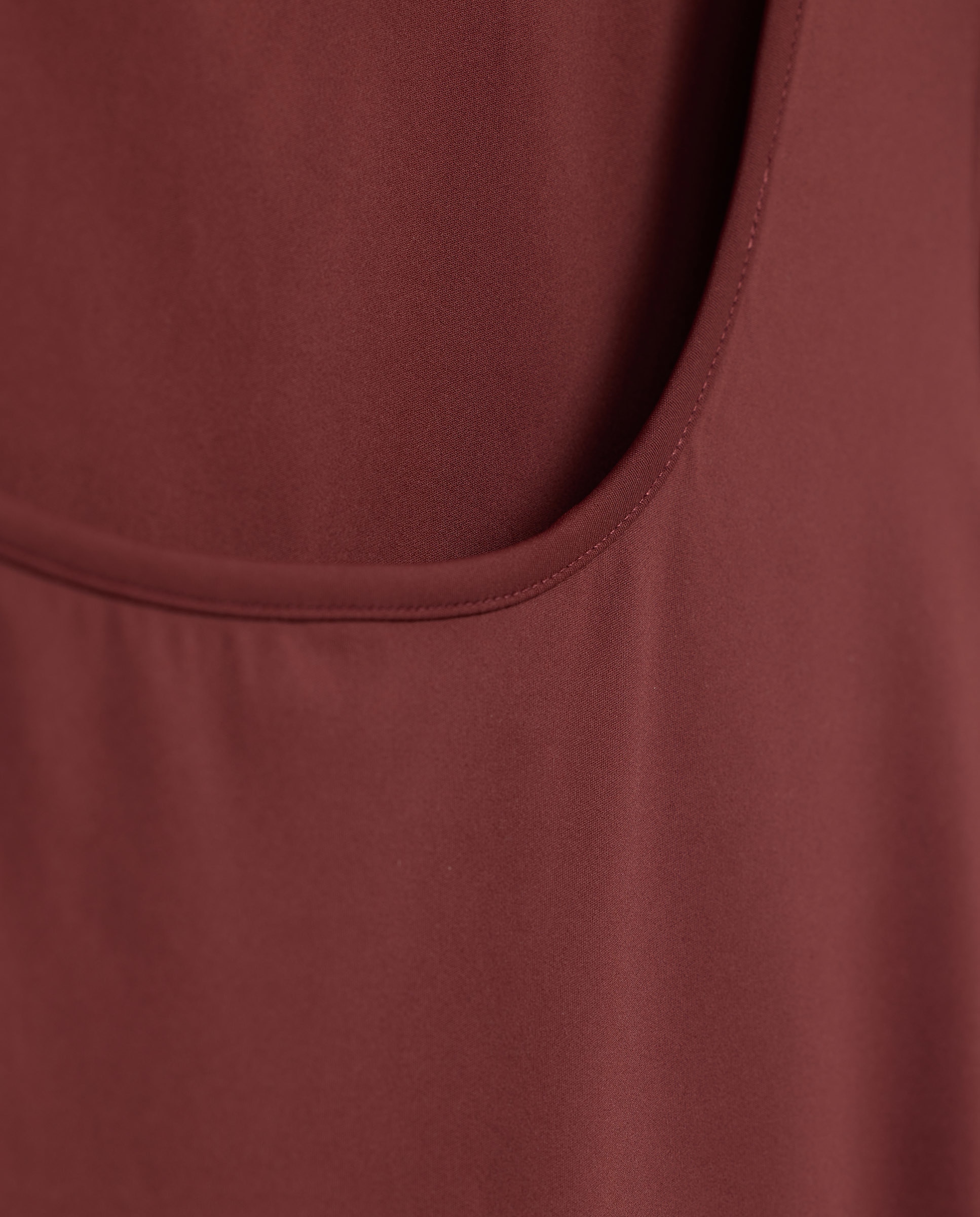 T-shirt Cred sem Mangas Bordeaux-5