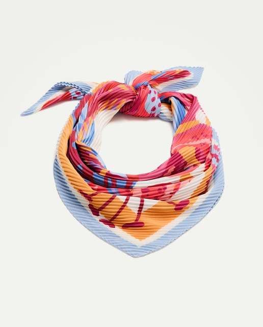 Imagem 0 de Lenço Plissado com Folhas