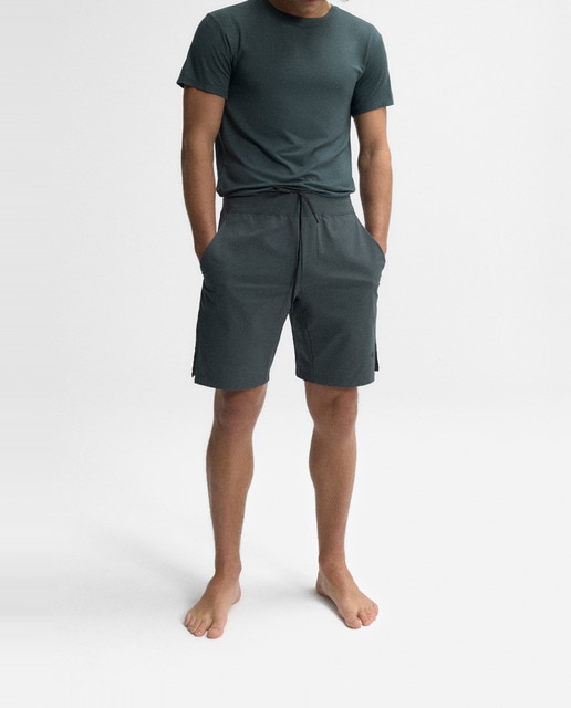Imagen 0 de Pantalón corto repelente al agua y ligero.