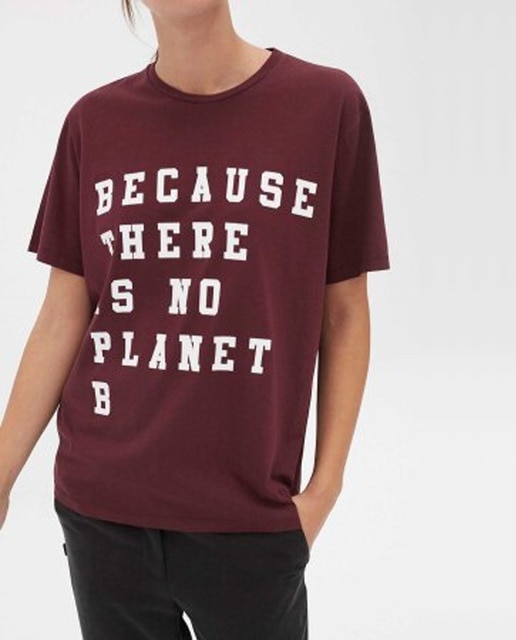Imagen 0 de Camiseta mujer con cuello redondo y estampado frontal.