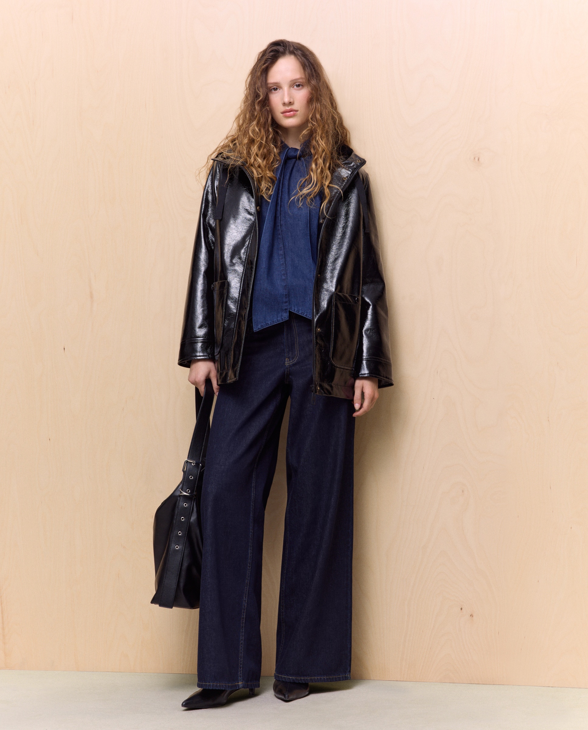 Impermeável Liso Preto-2