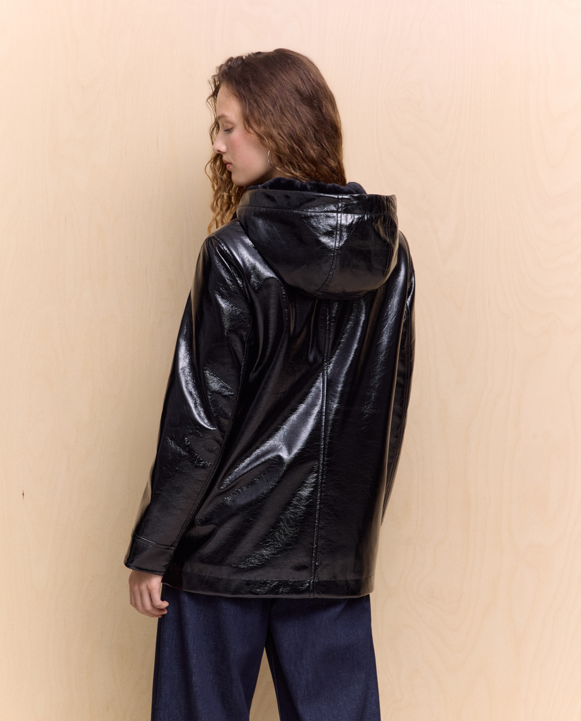 Impermeável Liso Preto-4