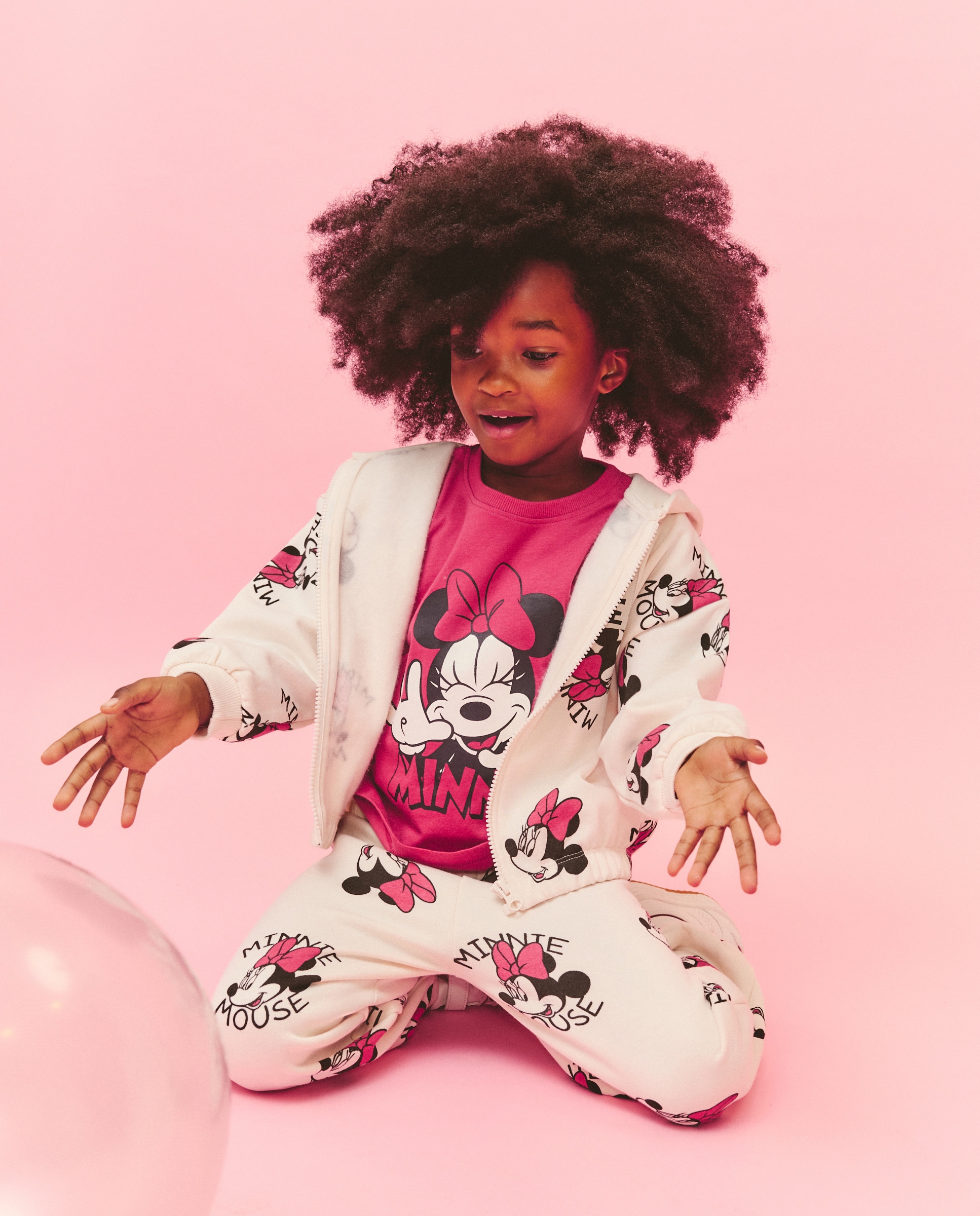 Conjunto de Três Peças: Sweatshirt Aberta com Capuz e Calças Minnie Branco-1