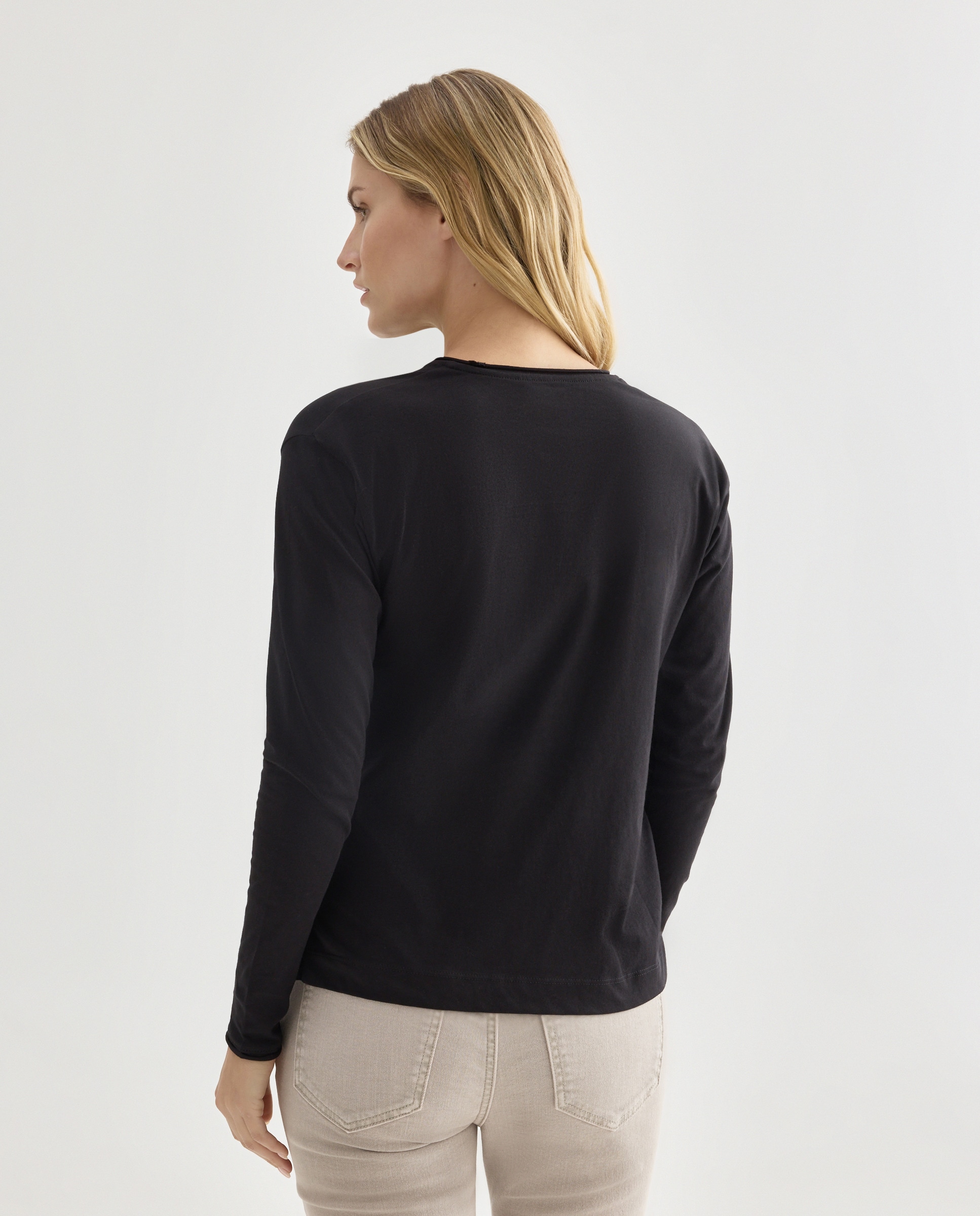 Camiseta básica de mujer cuello caja Negro-3