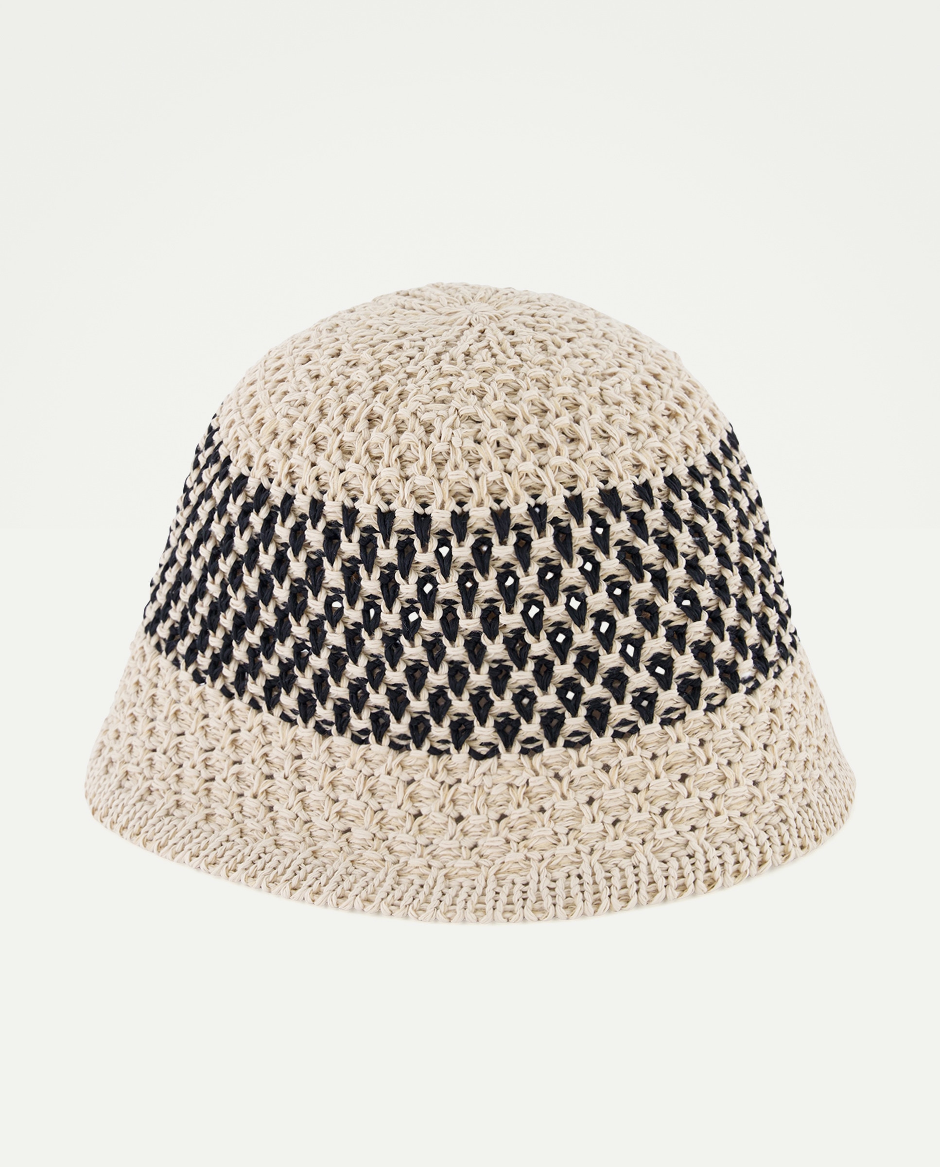Imagem 0 de Gorro de Malha com Rebordo Decorativo em Contraste