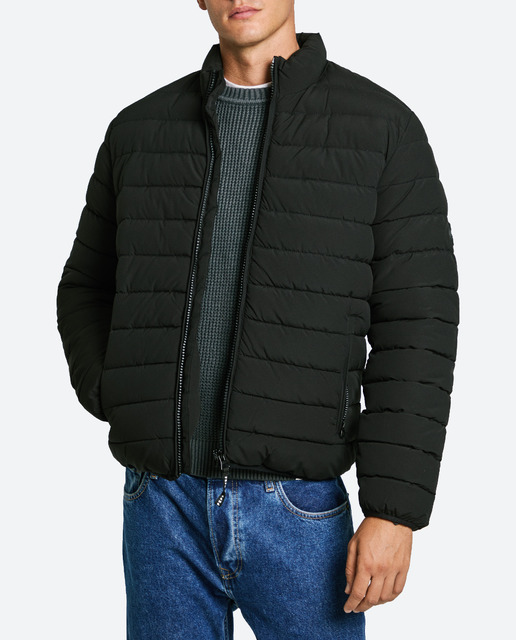 Imagen 0 de Chaqueta de hombre acolchada con cuello de embudo