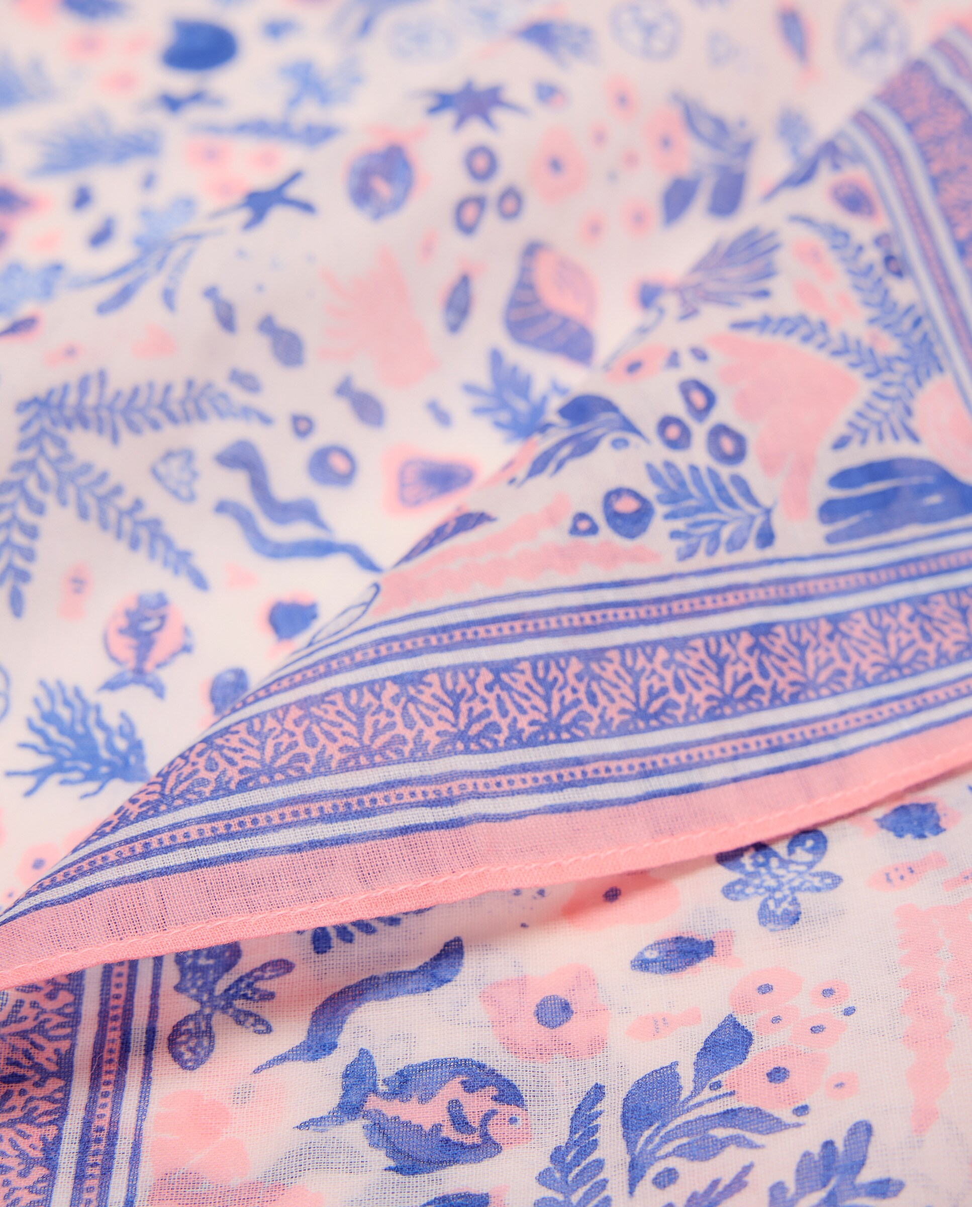 Lenço com Fantasia Branco-3