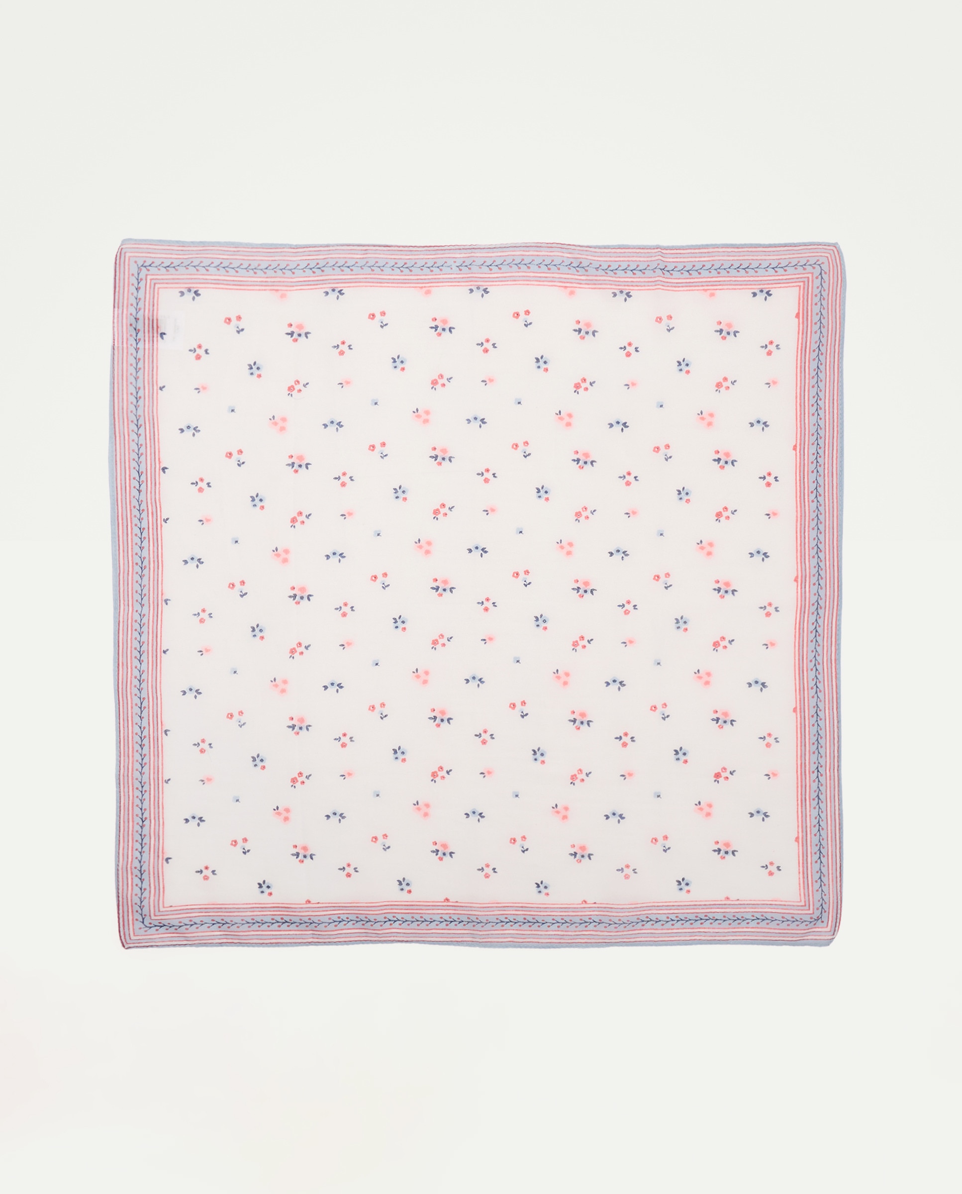 Lenço com Fantasia Branco-2