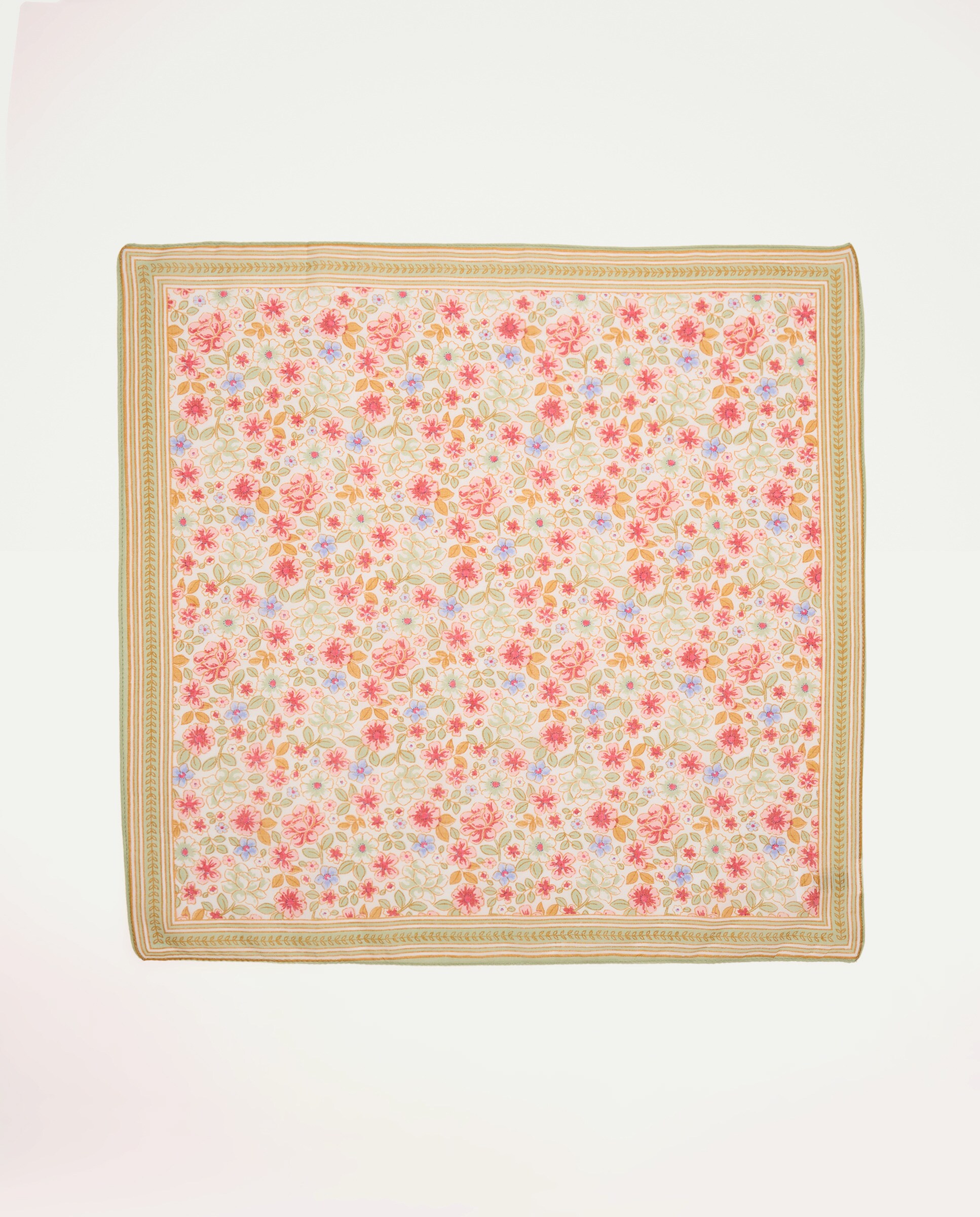 Lenço com Fantasia Branco-2