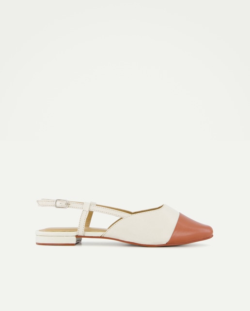 Imagen 0 de Zapato de mujer de piel destalonado puntera