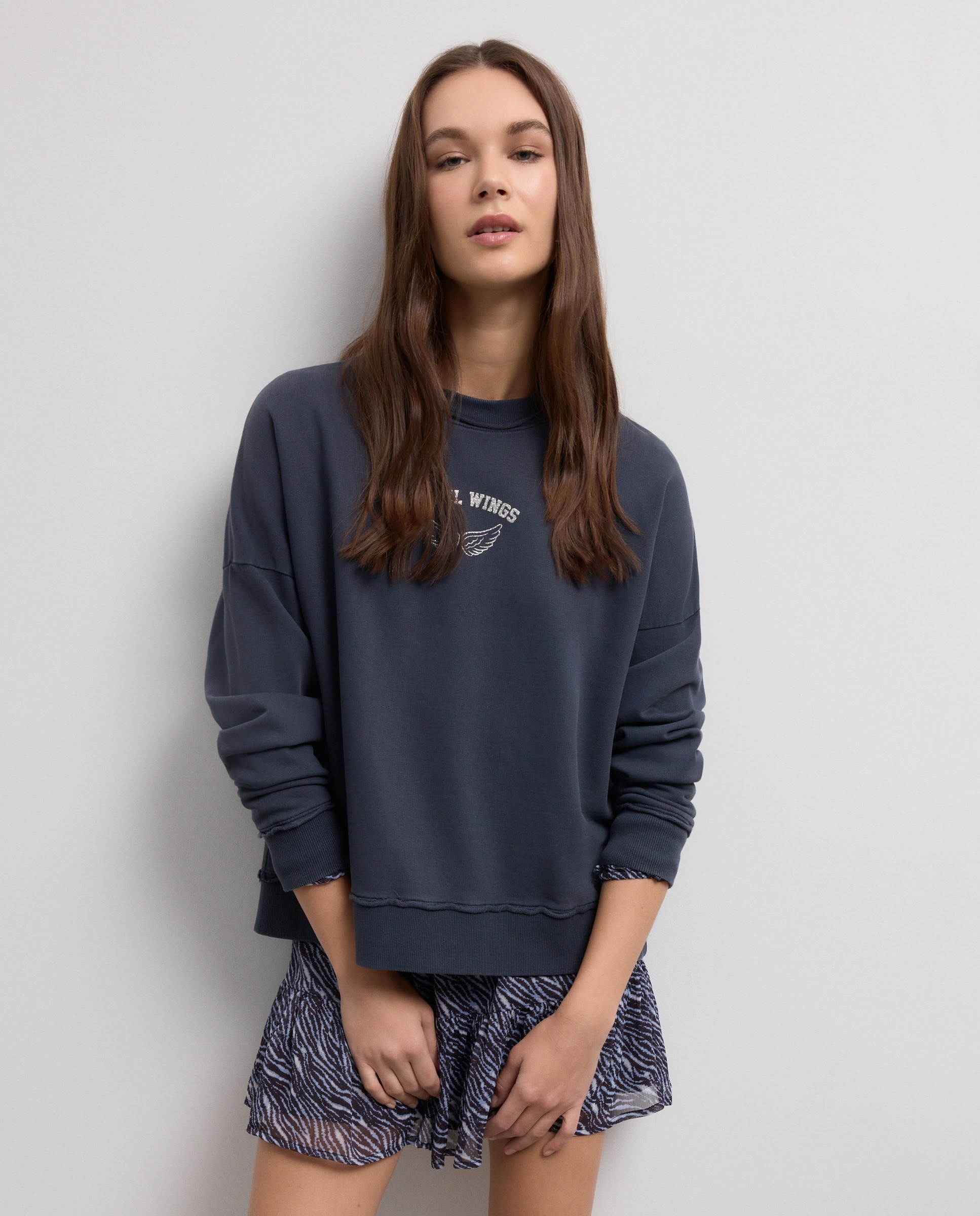 Sweatshirt com Asas de Strass Azul-marinho-4