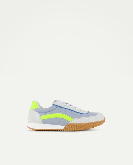 Imagem 0 de Sapatilhas com Painéis, Sola com Textura e Biqueira Redonda