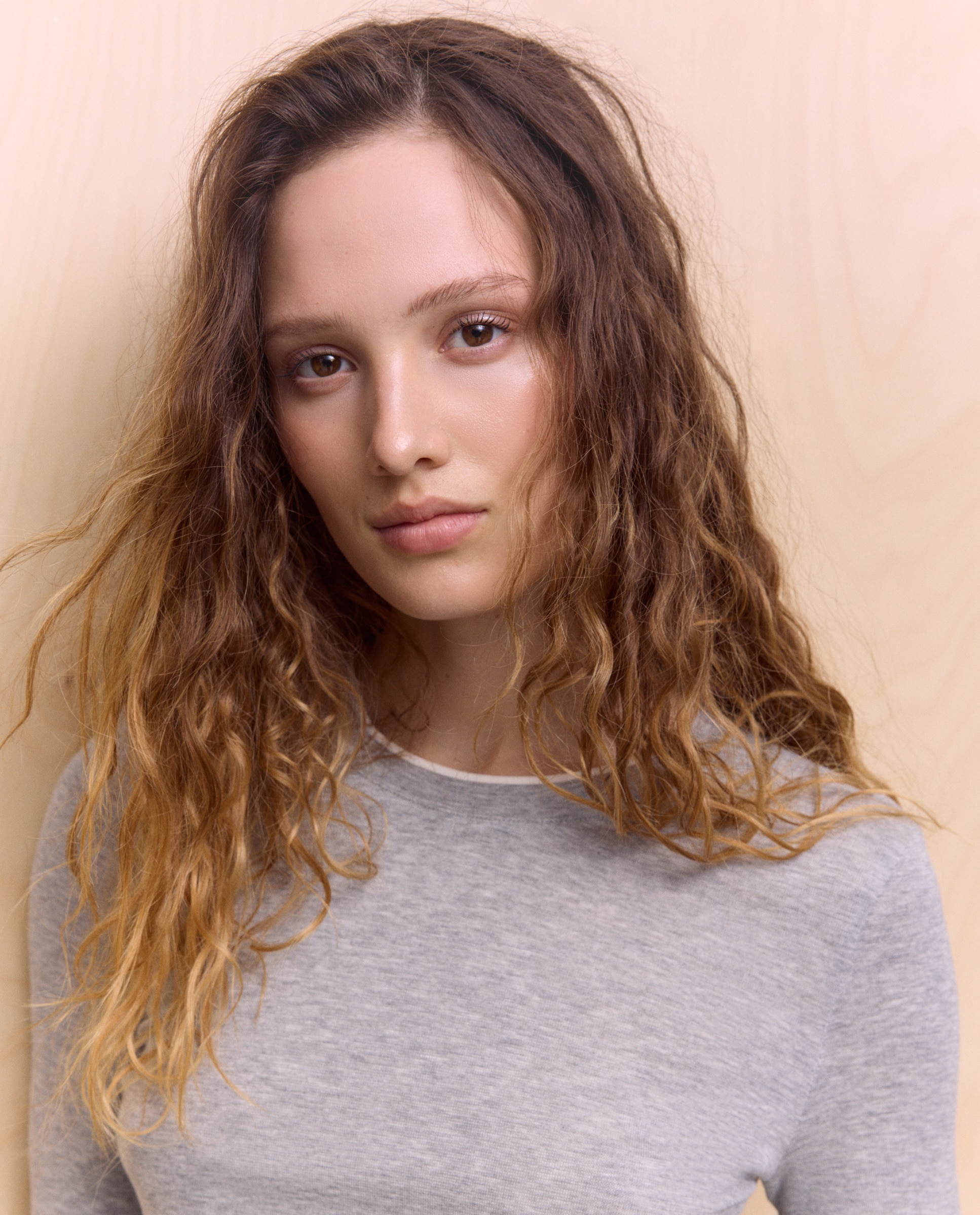 T-shirt com Efeito de Peça Dupla Cinzento-claro-4