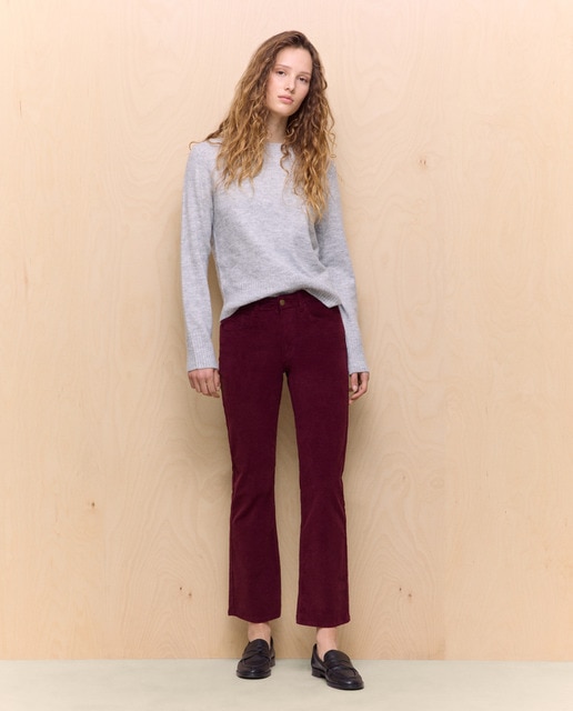 Imagen 0 de Pantalón de mujer  en pana crop flare