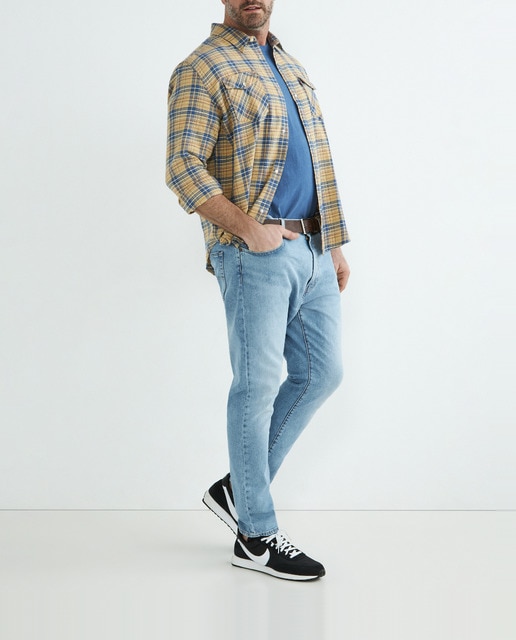 Imagen 0 de Camisa de hombre con cuadros tallas grandes