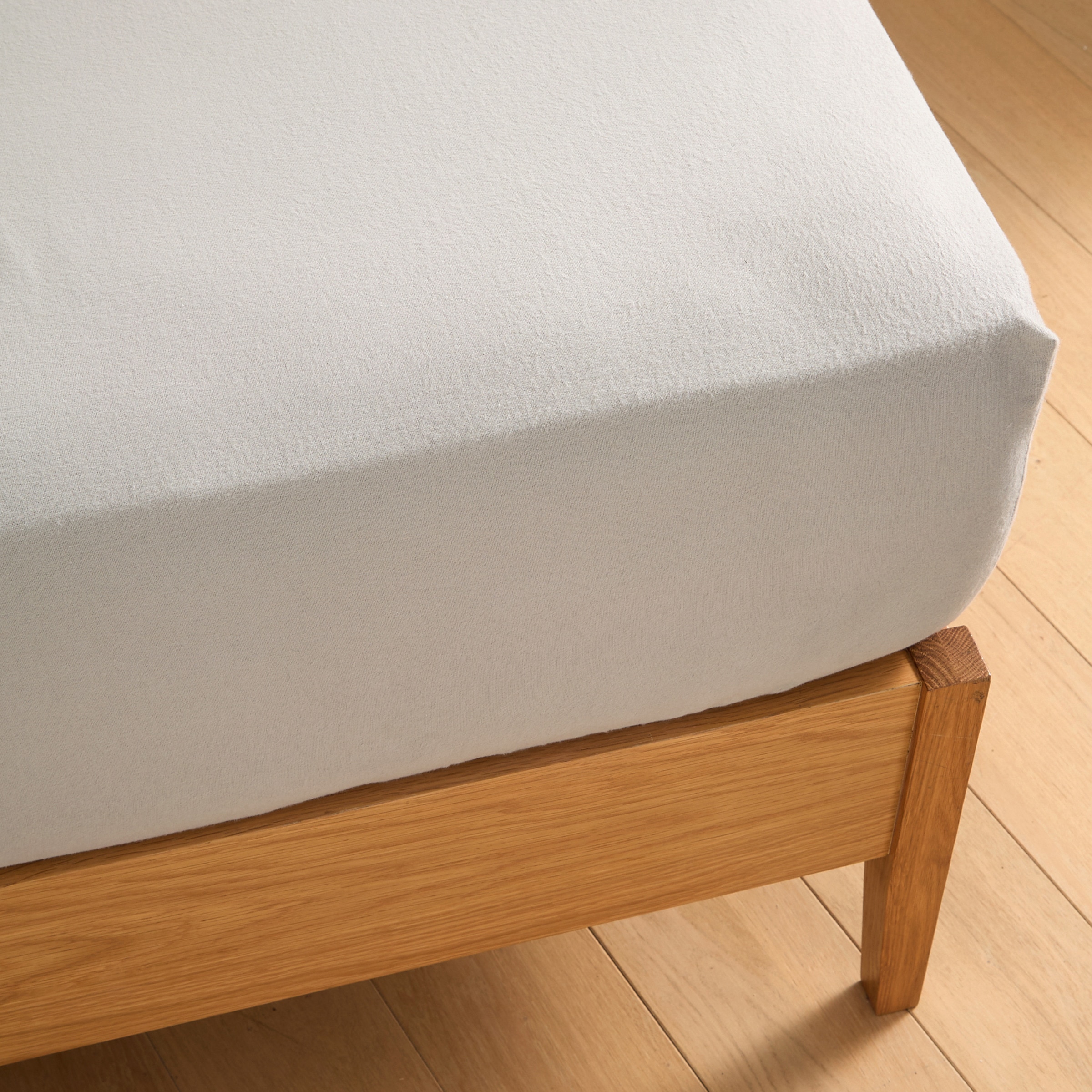 Juego de sábanas con bajera franela Pinecone Verde-4